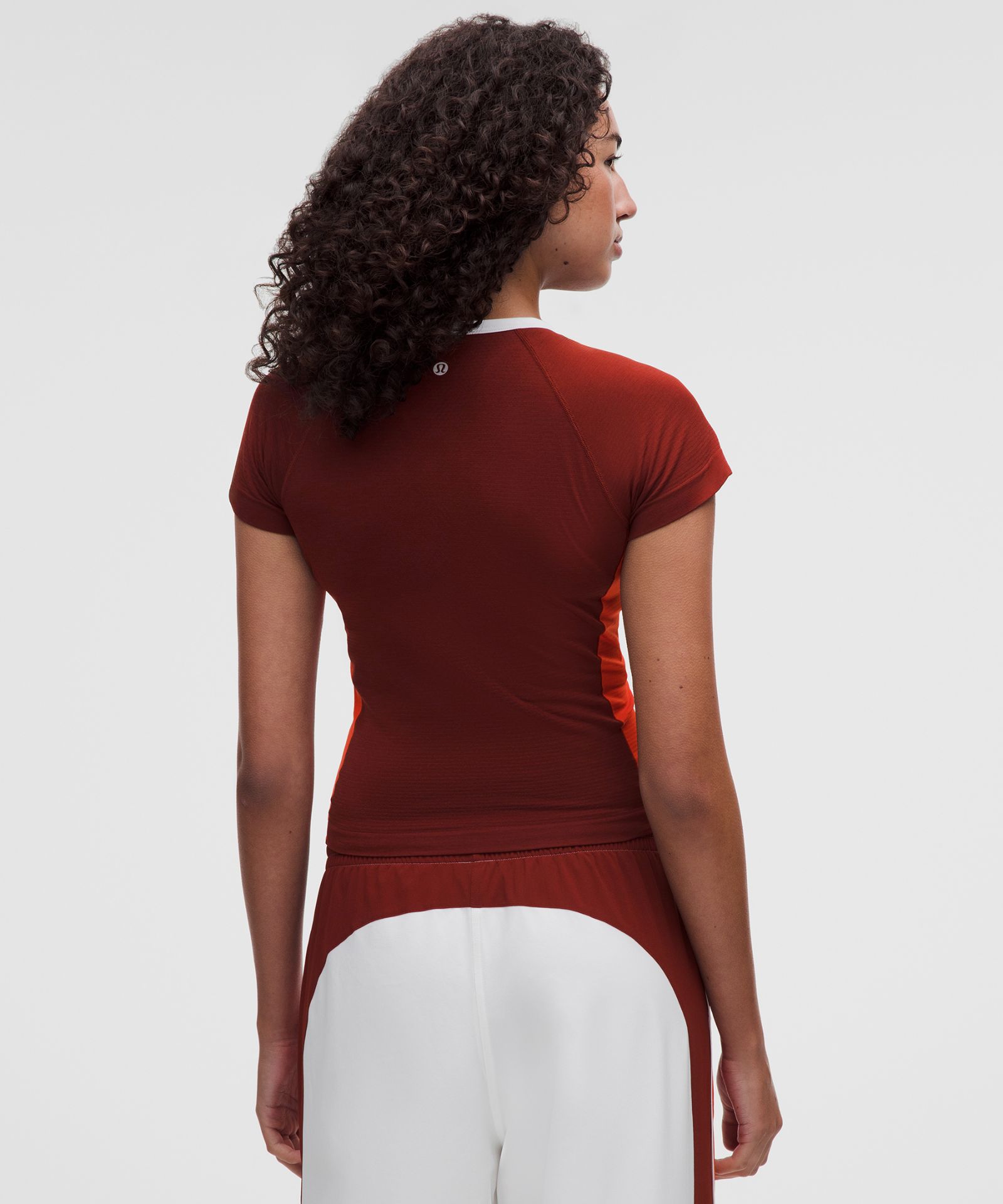 Женская футболка Lululemon Swiftly Tech 2.0 Colourblock — фото 3