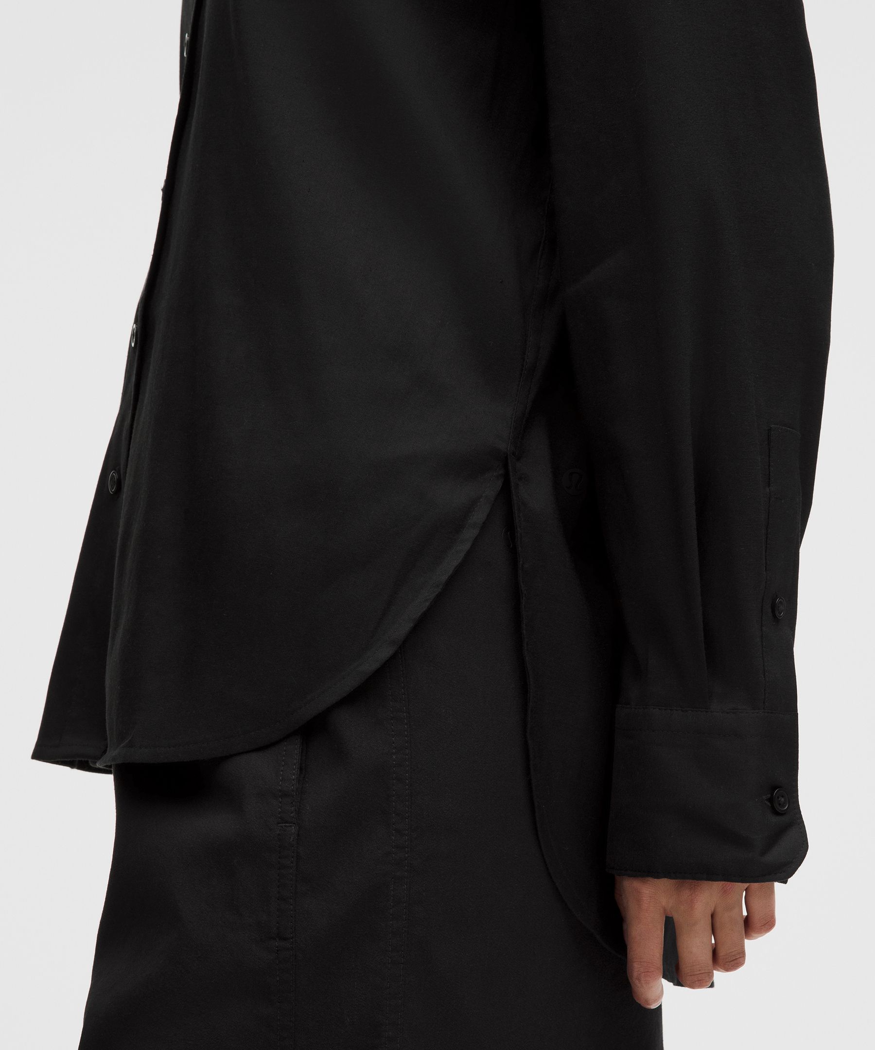 Chemise LuluLinen d&eacute;contract&eacute;e &agrave; manches longues