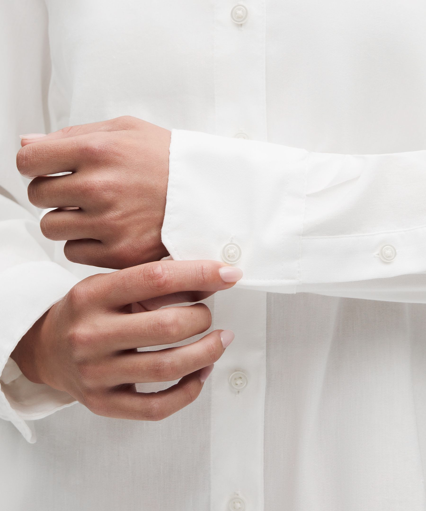 Chemise LuluLinen d&eacute;contract&eacute;e &agrave; manches longues