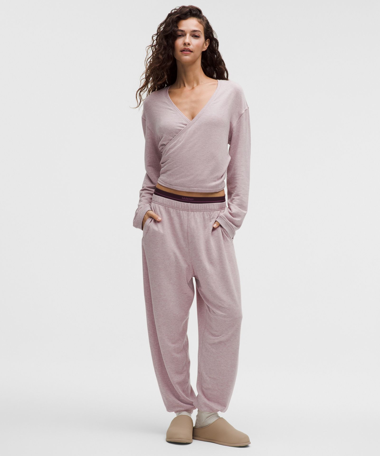 Женская рубашка Lululemon BeCalm с запахом и длинным рукавом — фото 2