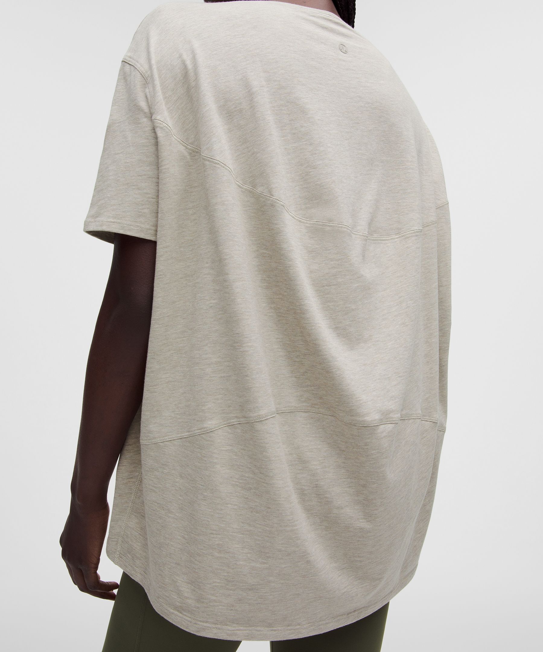 Back in Action コットンTシャツ