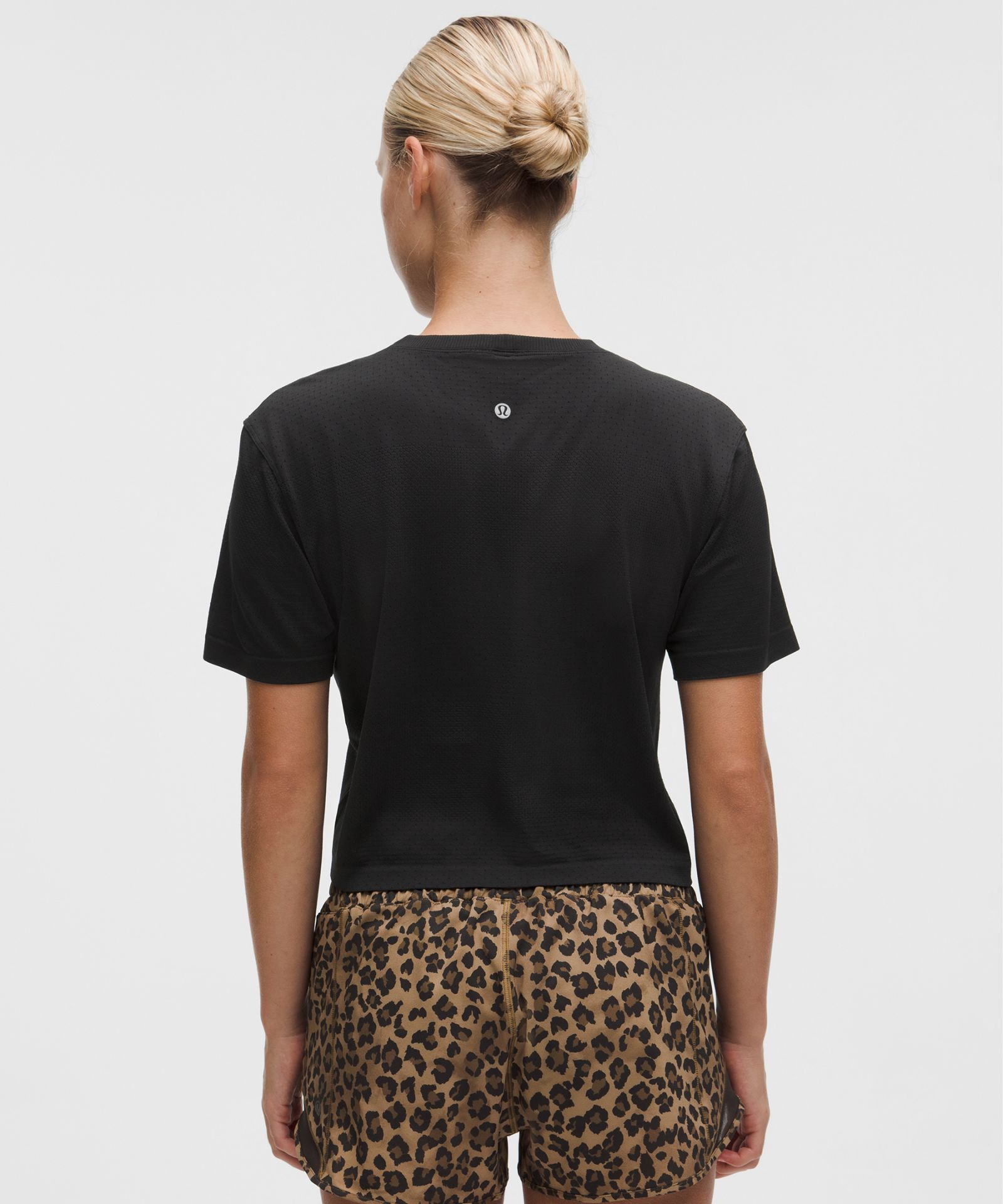 Lululemon Swiftly Perforated Stripe Short-Sleeve Shirt — фото 3