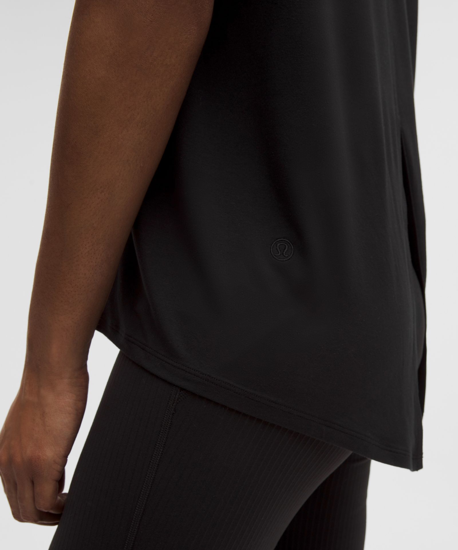 Lululemon SilkAppeal Tie-Back Short-Sleeve Shirt — фото 5