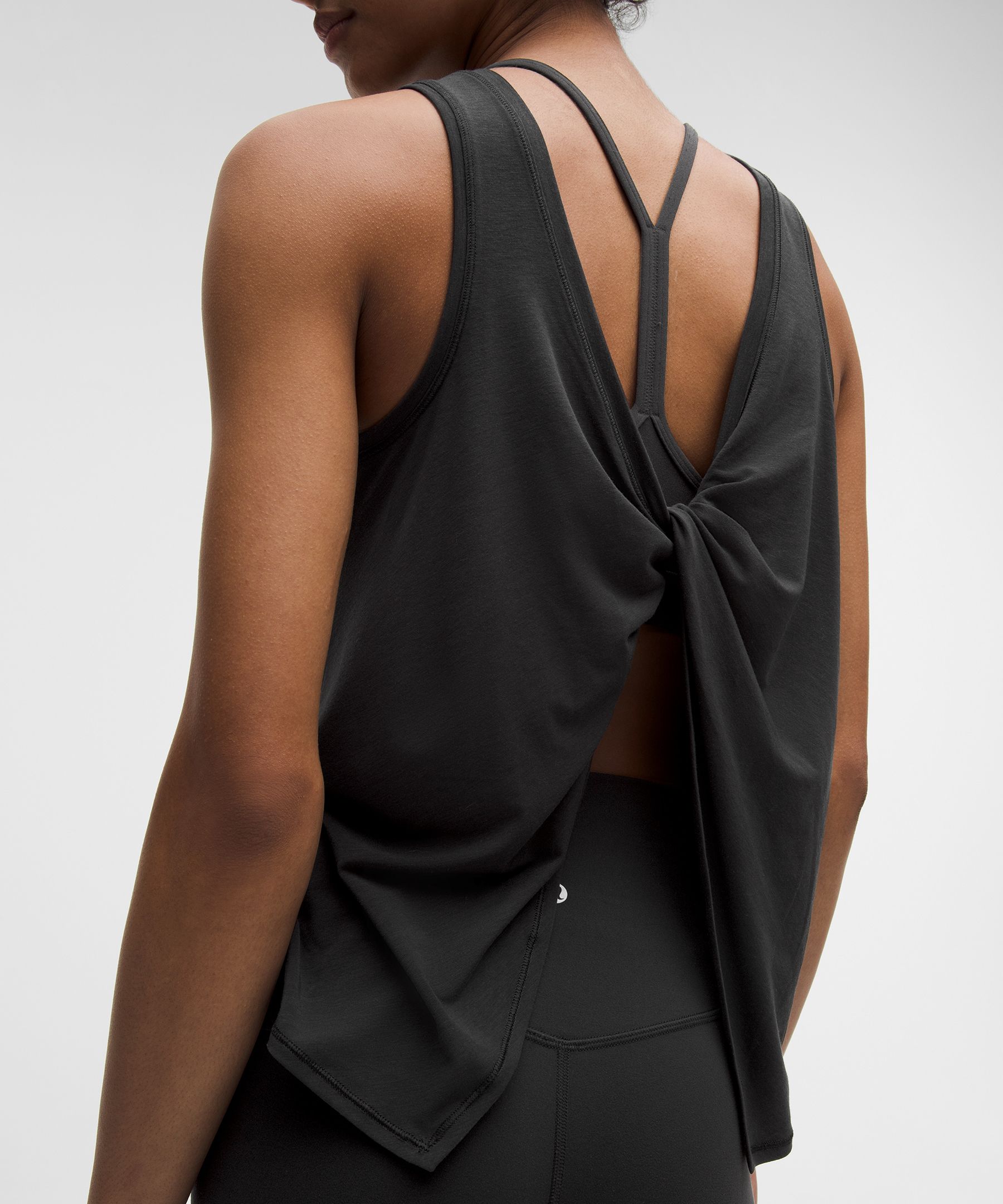 Flow Y 2-in-1 バックツイストタンクトップ | タンクトップ | Lululemon JP