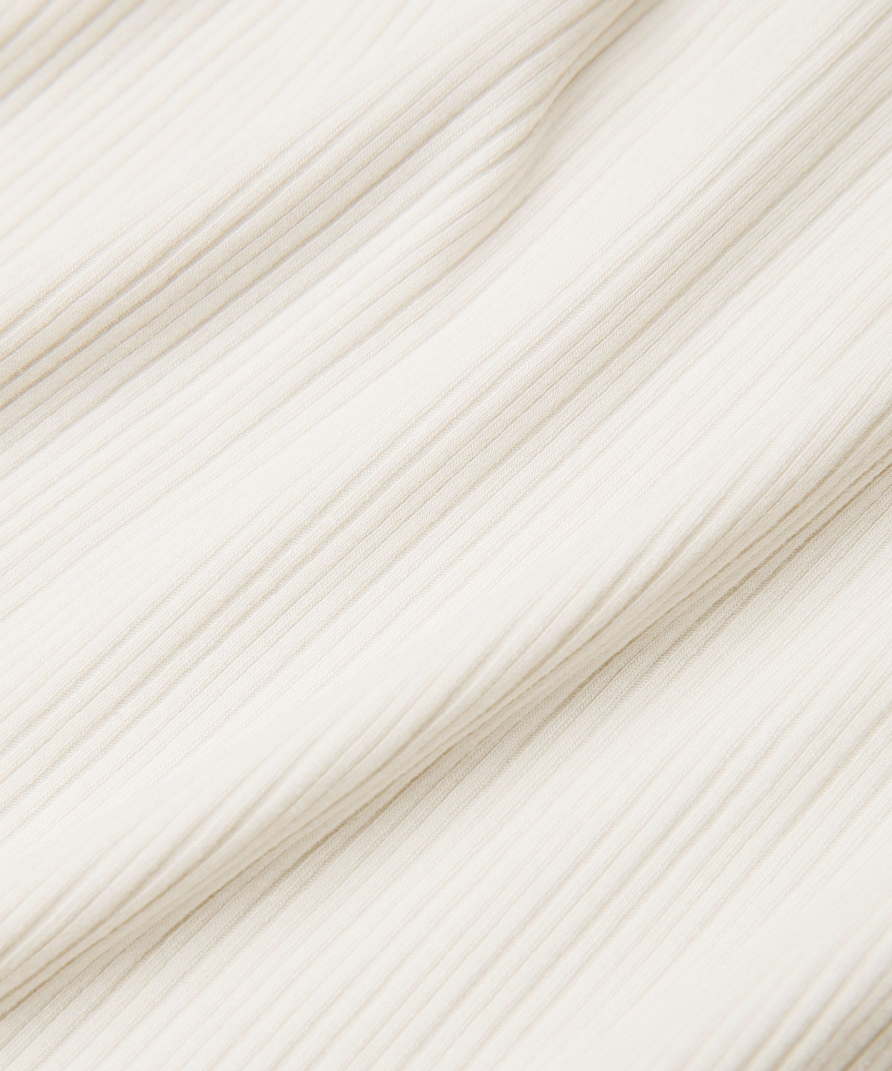 Hold Tight Micro-Rib V-Neck Long-Sleeve Shirt