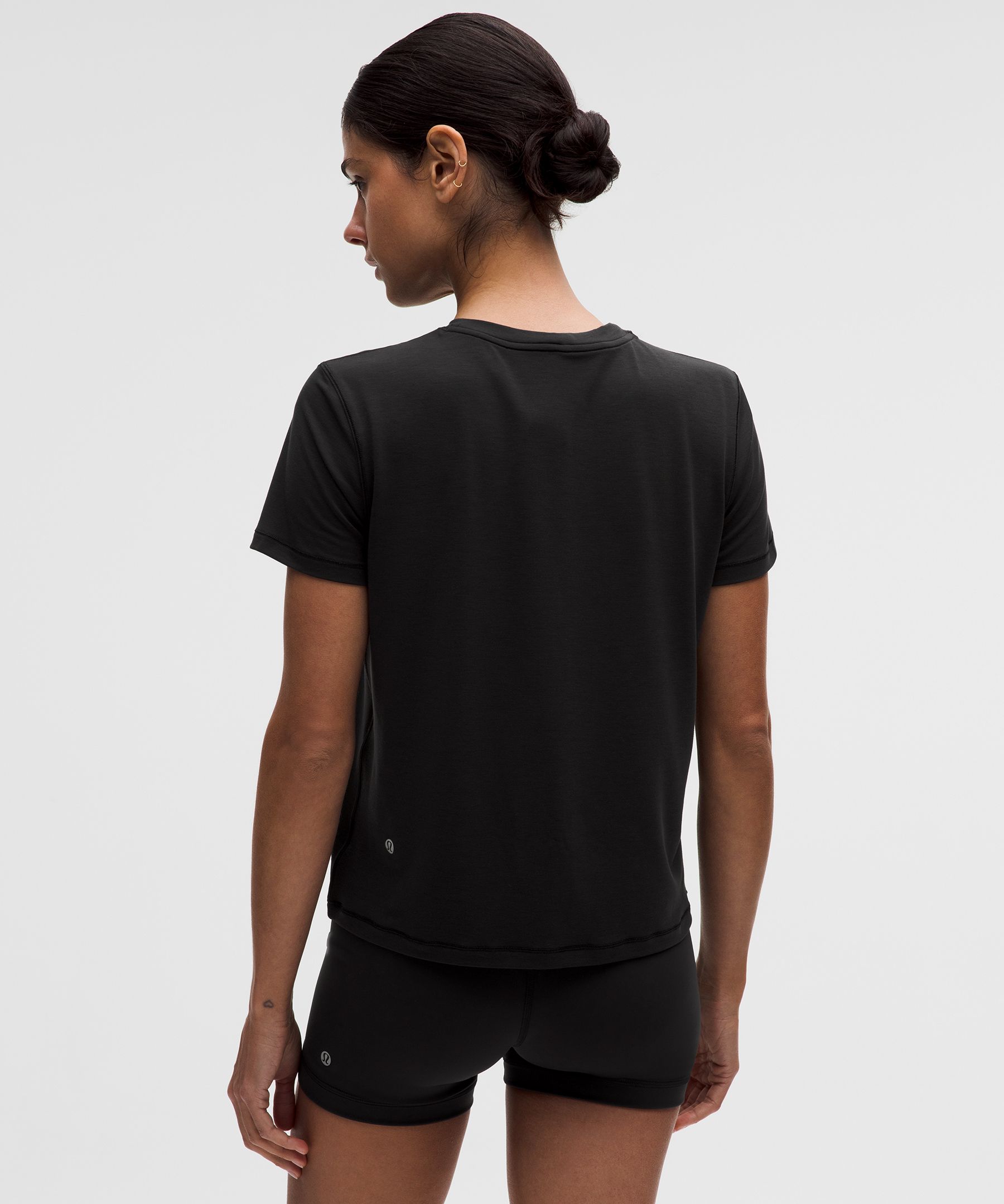 Jersey Training Classic-Fit T-Shirt *Wordmark