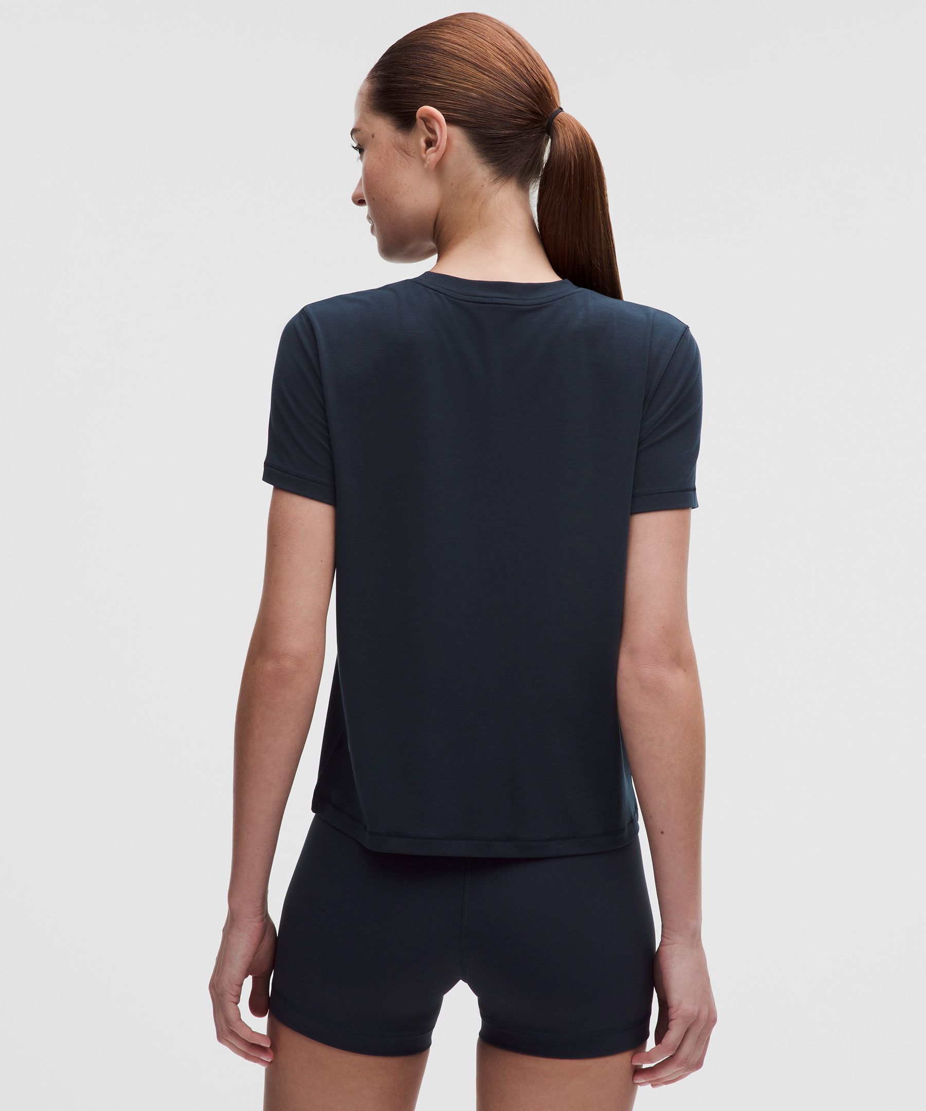 Jersey Training Classic-Fit T-Shirt *Wordmark
