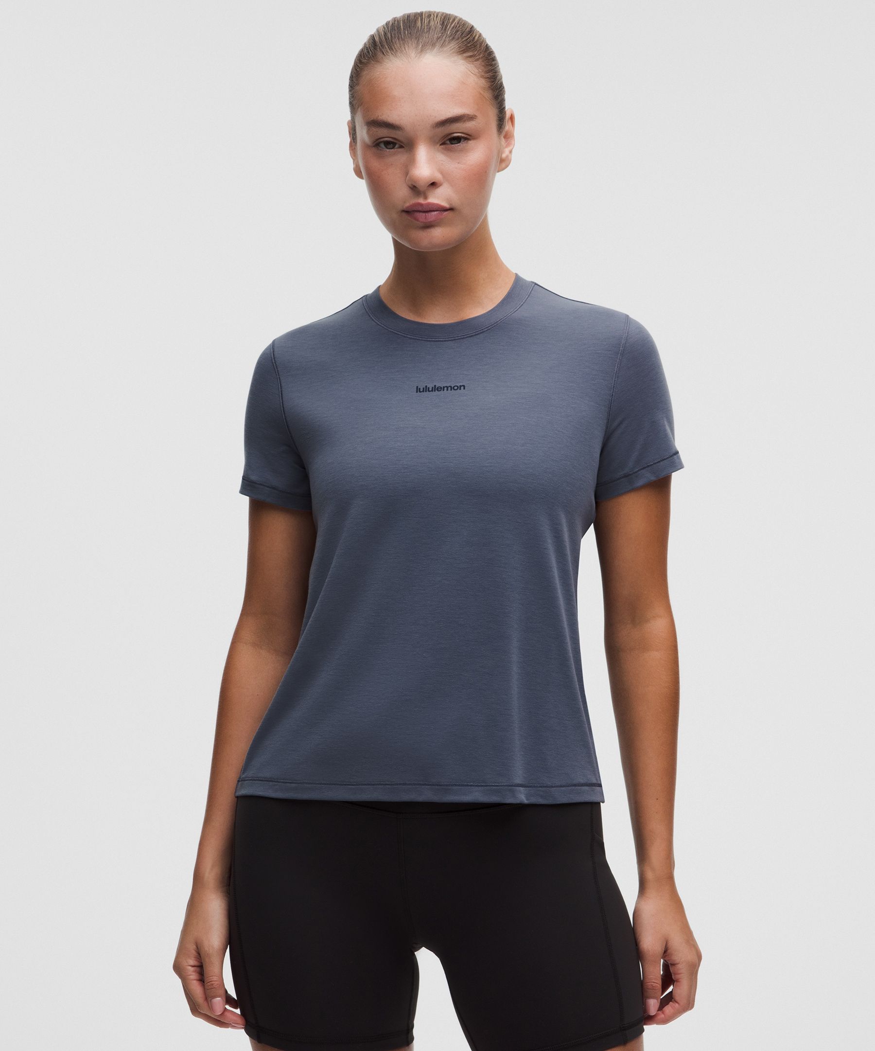 Jersey Training Classic-Fit T-Shirt *Wordmark