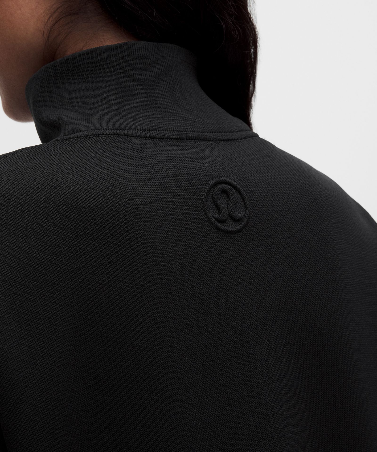 Женская трикотажная рубашка Lululemon Structured Knit с коротким рукавом и молнией — фото 5