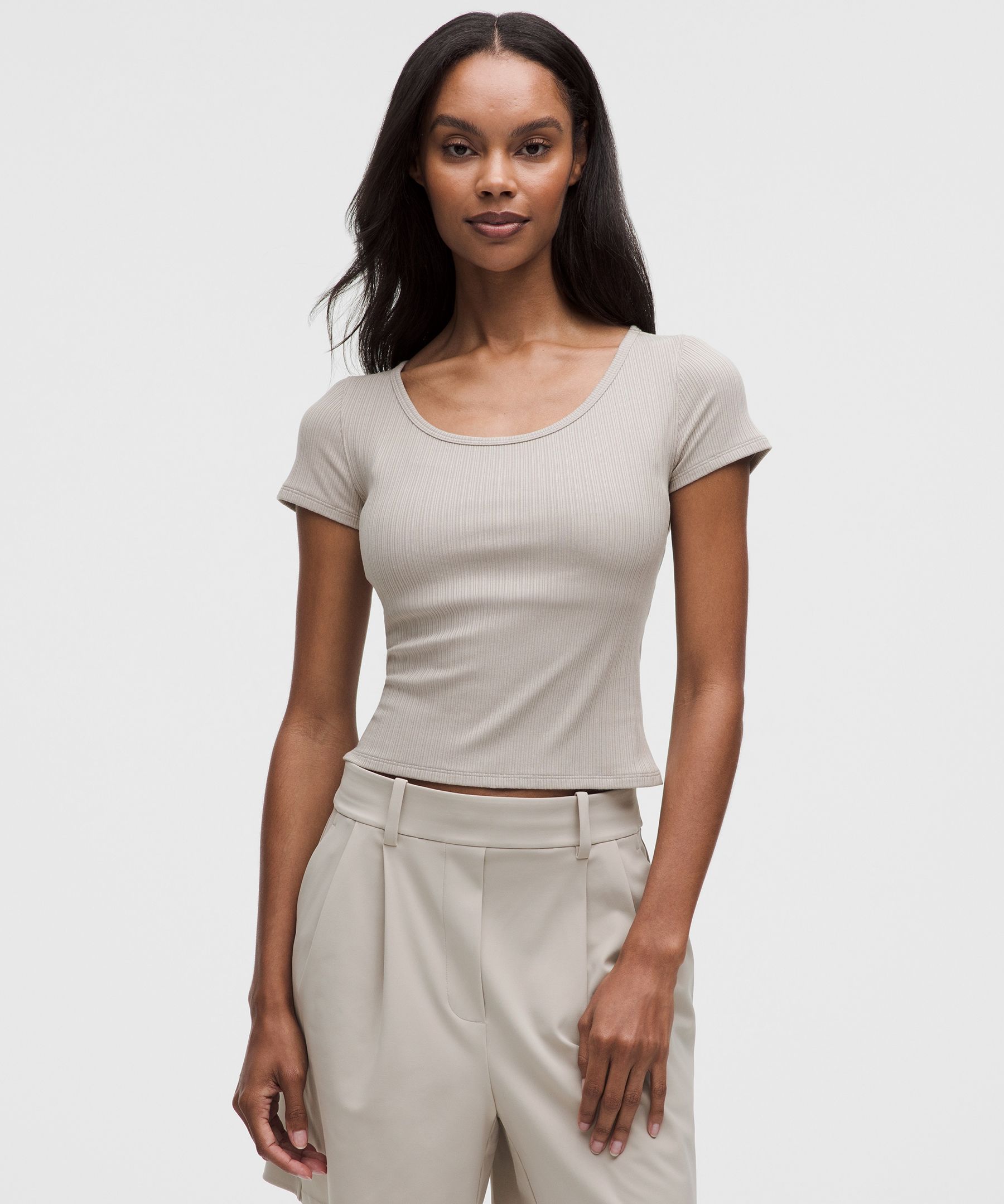 lululemon – Women’s Hold Tight Micro-Rib Cross-Back T-Shirt – Color Khaki – Size 6