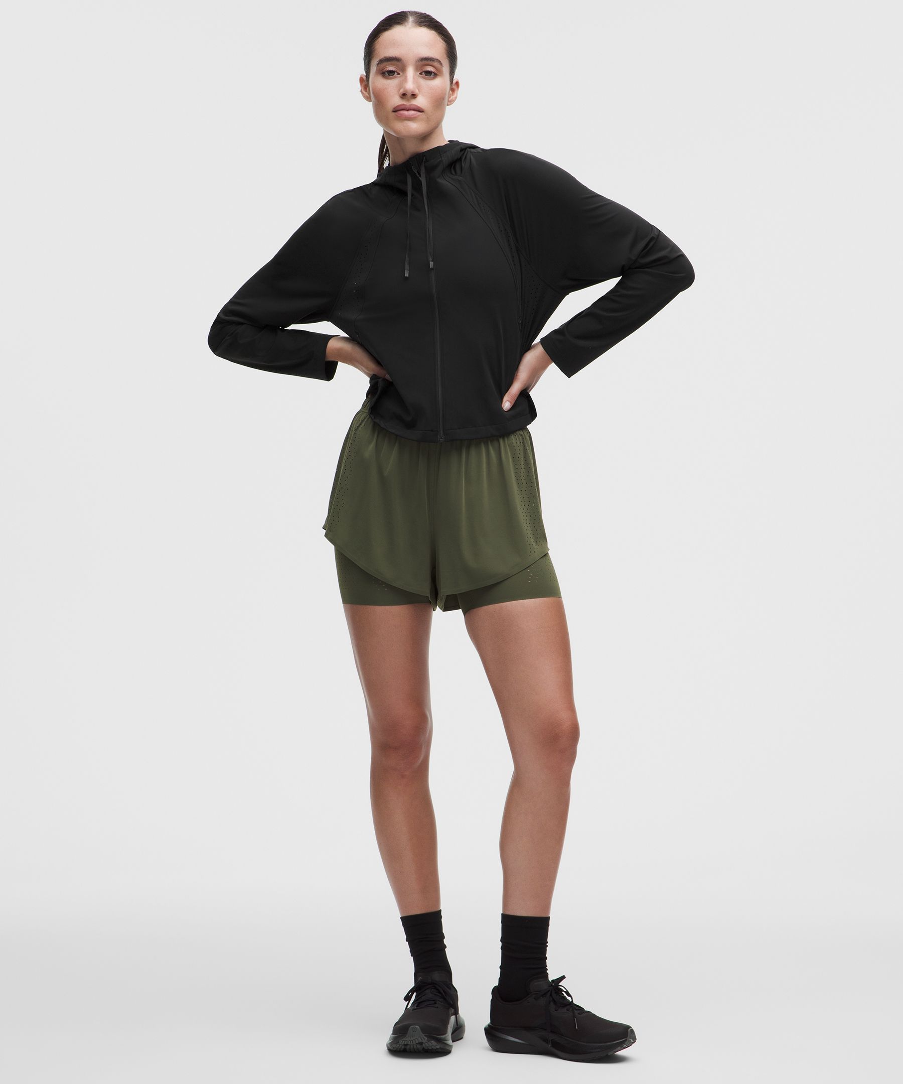 Manteau de course perforé lisse