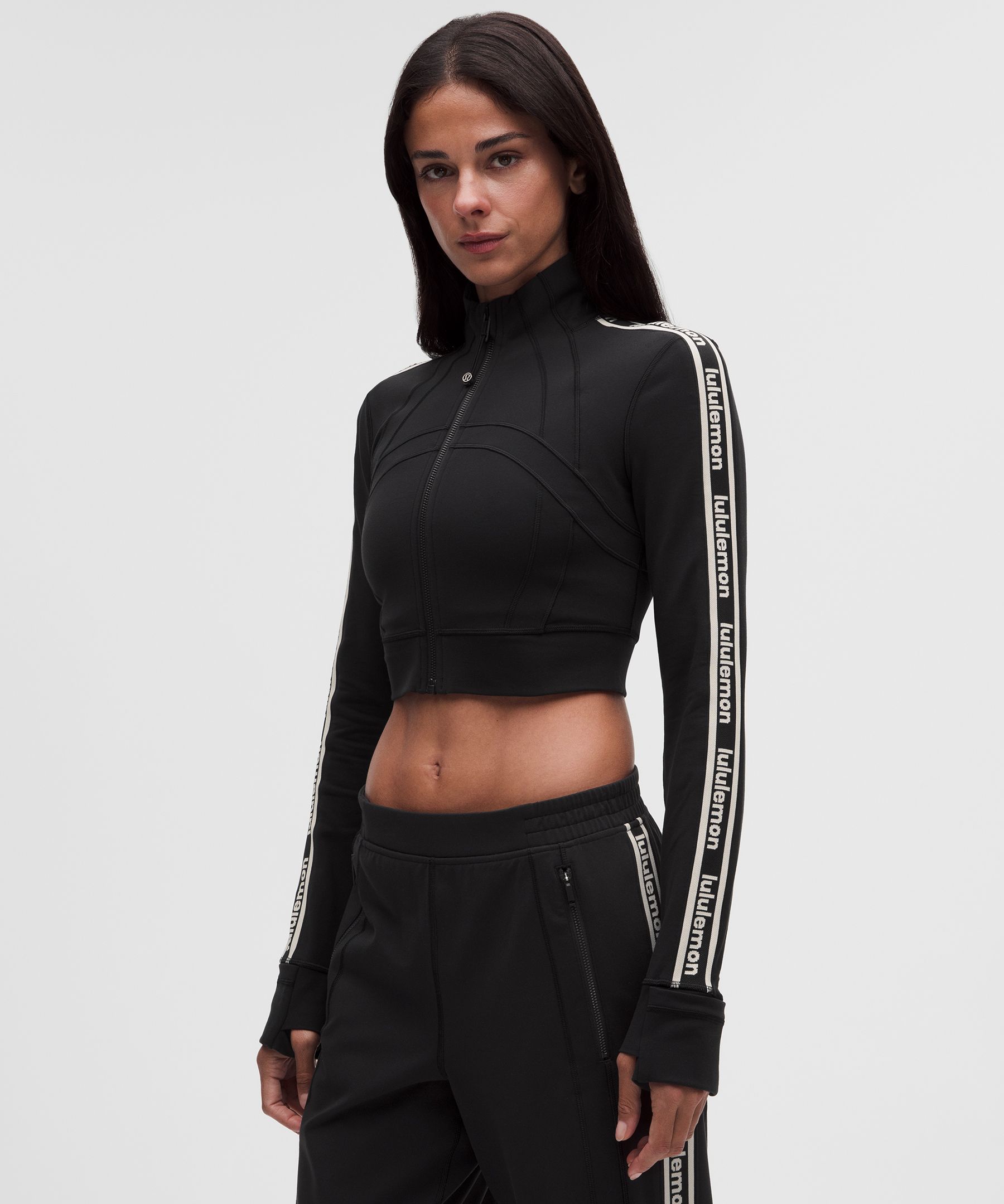 Define Luon Cropped Track Jacket *Wordmark