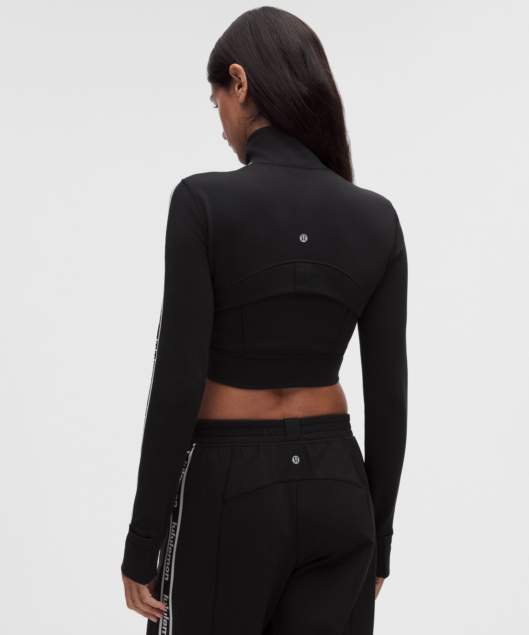 Define Luon Cropped Track Jacket *Wordmark