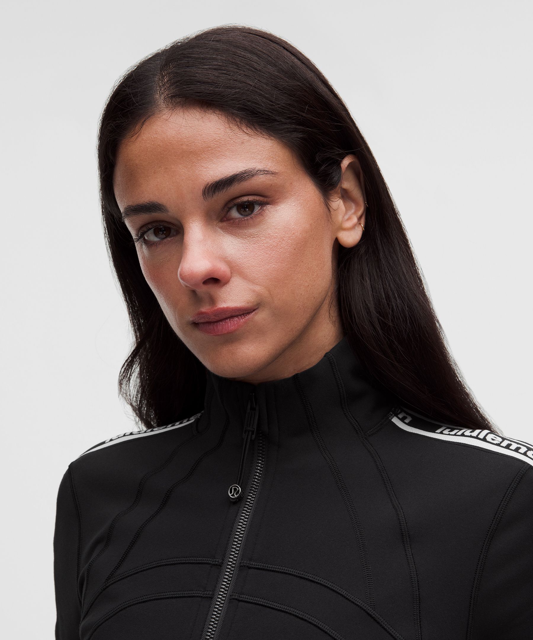 Define Luon Cropped Track Jacket *Wordmark