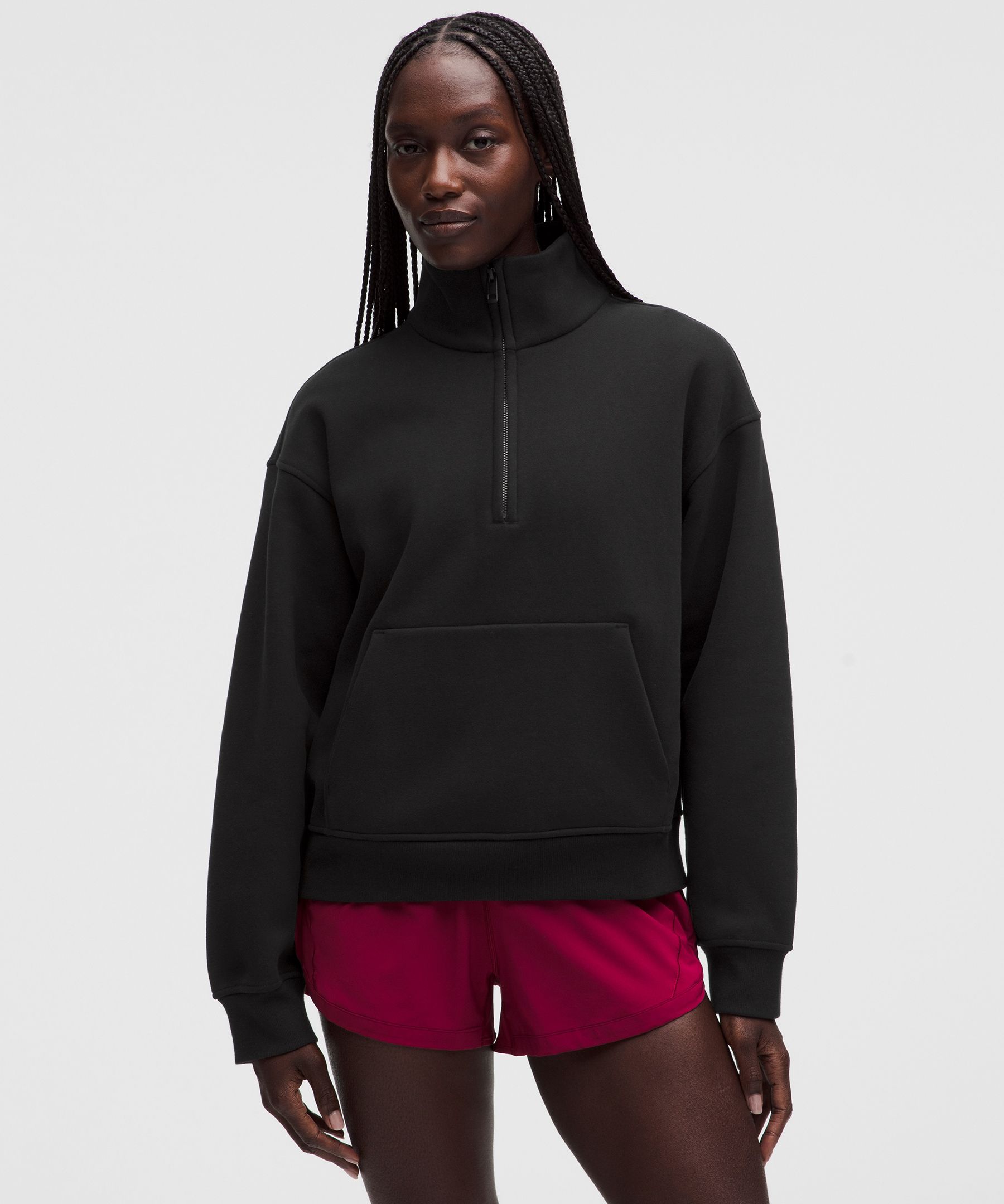 Sudadera Steady State de SuperLoft con cuello tipo funnel y medio cierre para mujer