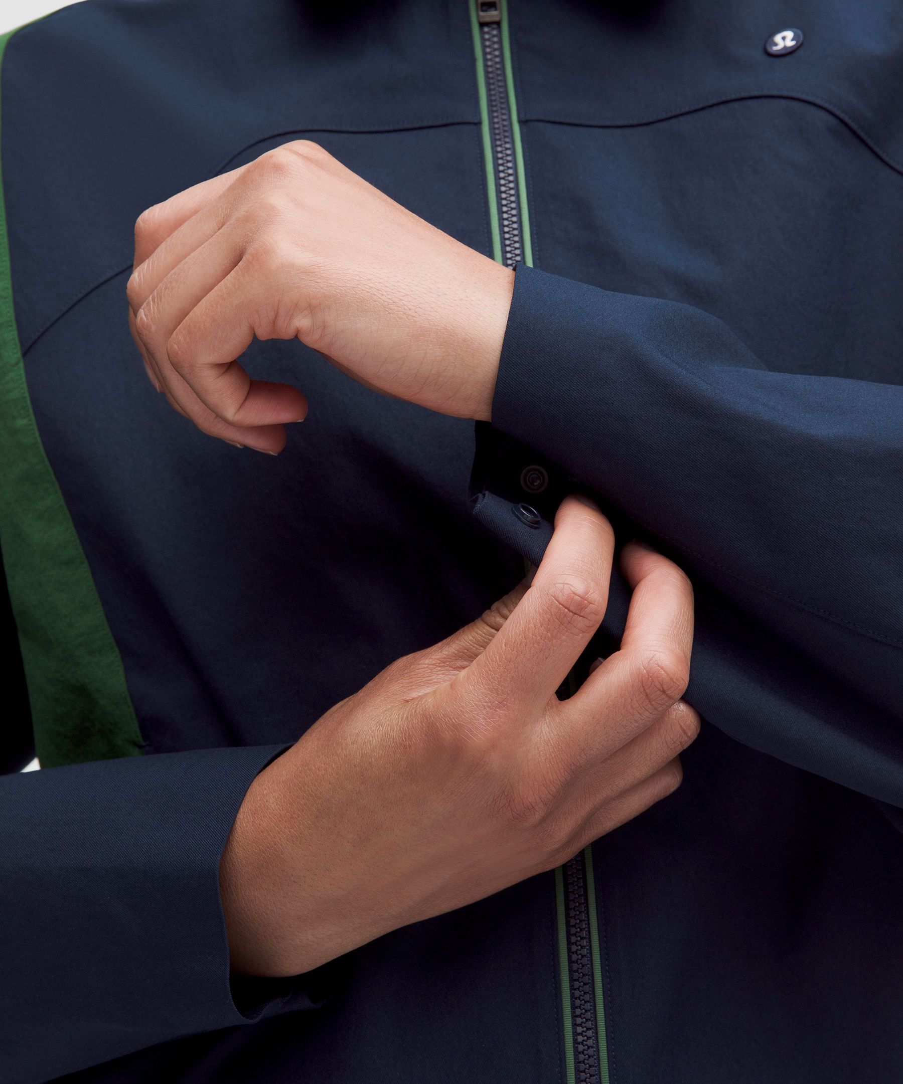 Chaqueta con paneles y cuello para golf