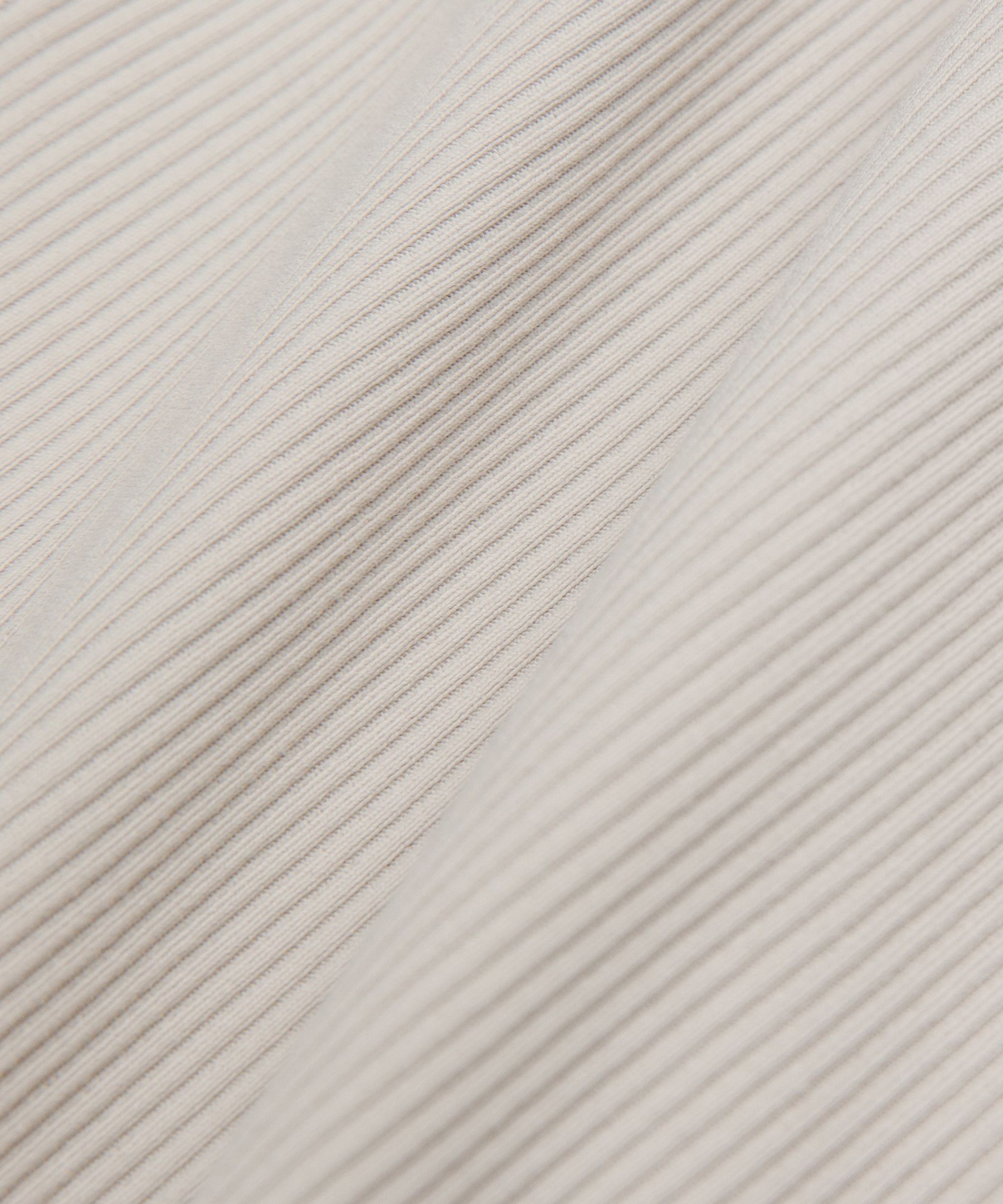 Ribbed Nulu Short-Sleeve Shirt
