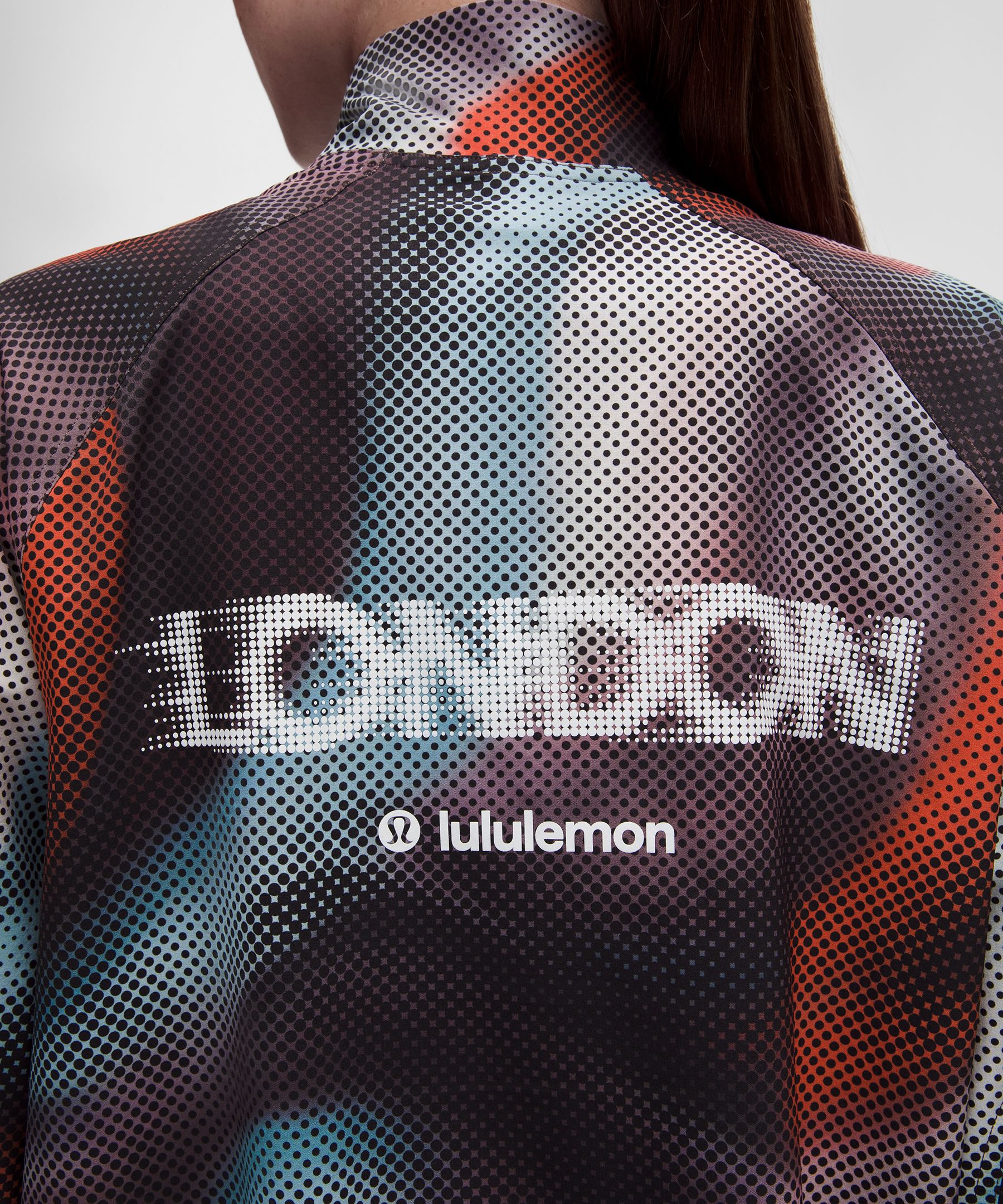 Veste d&rsquo;entra&icirc;nement d&eacute;contract&eacute;e *London '26