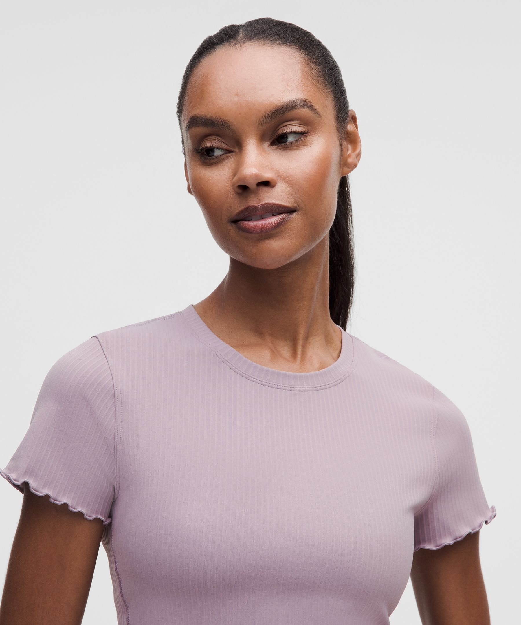 Baby tee lululemon Align&trade; &agrave; ourlet ondul&eacute;