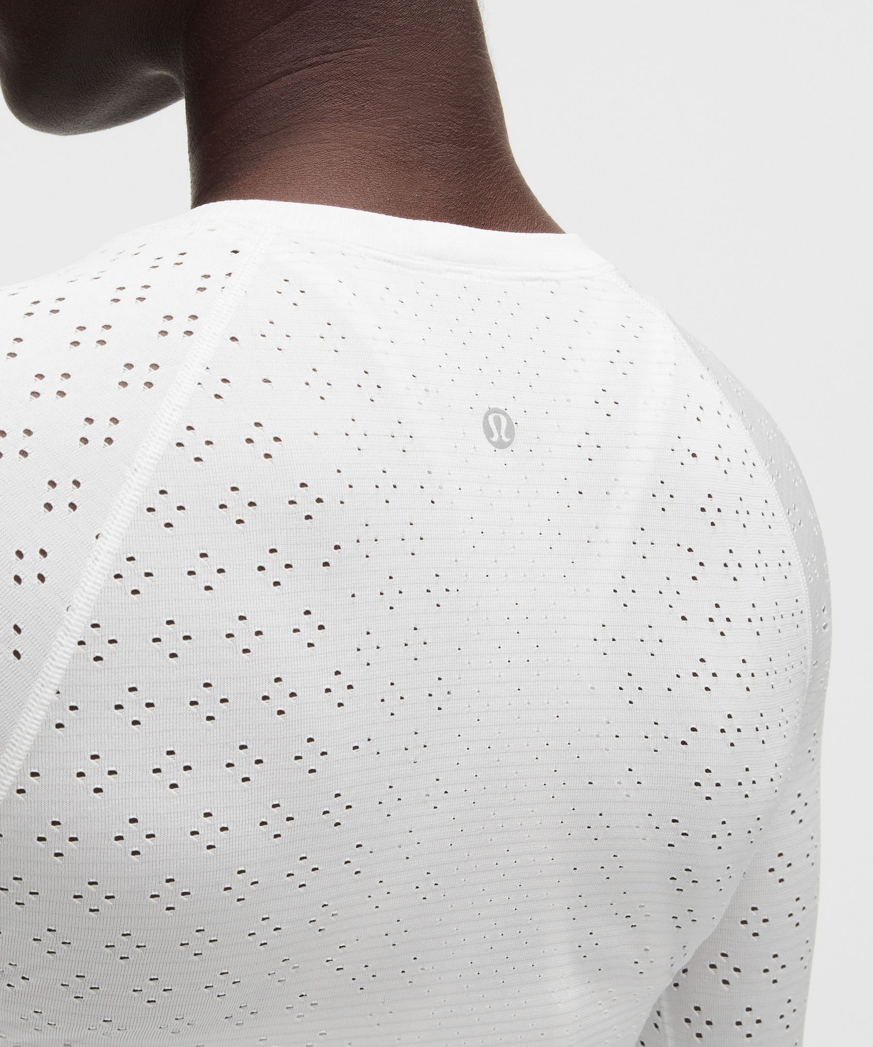 Swiftly Tech Long-Sleeve Shirt 2.0 *Waist Length