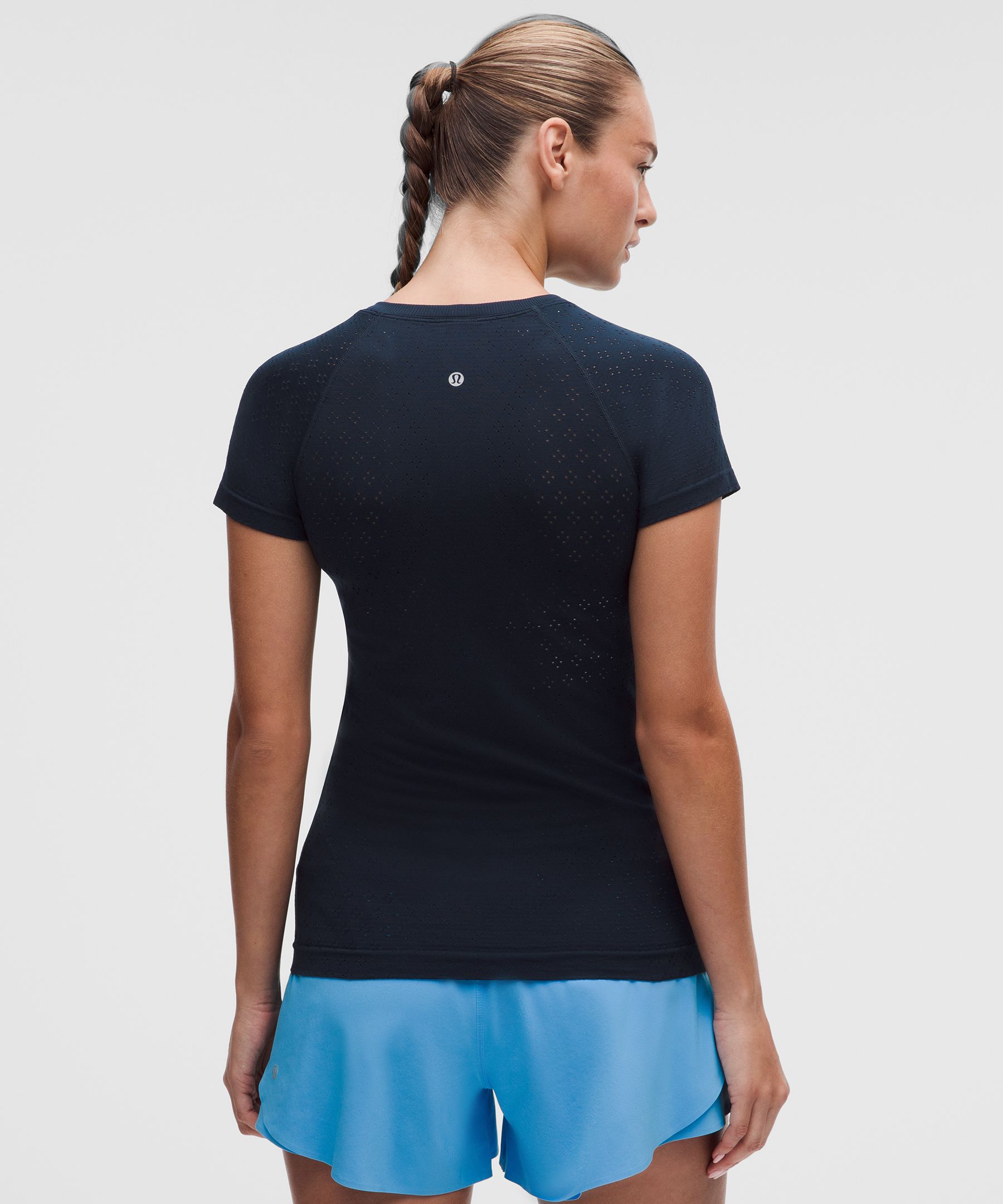Swiftly Tech Short-Sleeve Shirt 2.0 *Hip Length