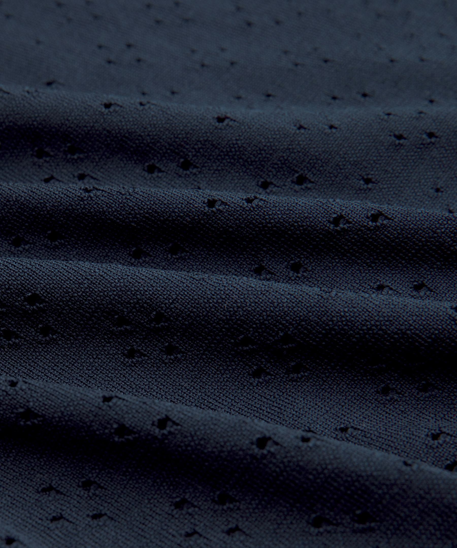 Swiftly Tech Short-Sleeve Shirt 2.0 *Hip Length