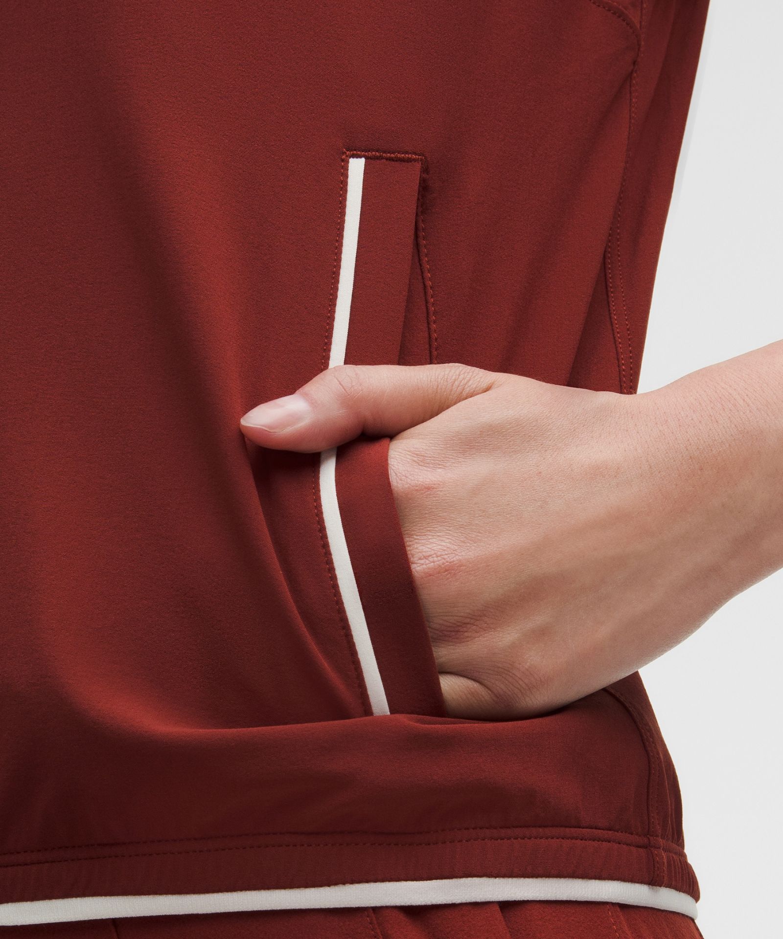 Женский лёгкий жилет для гольфа Lululemon с высоким воротом — фото 5