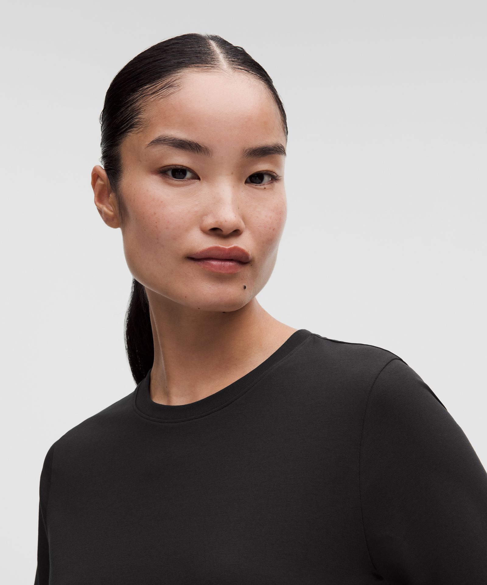 Женская футболка Lululemon The Classic Jersey Tee — фото 4