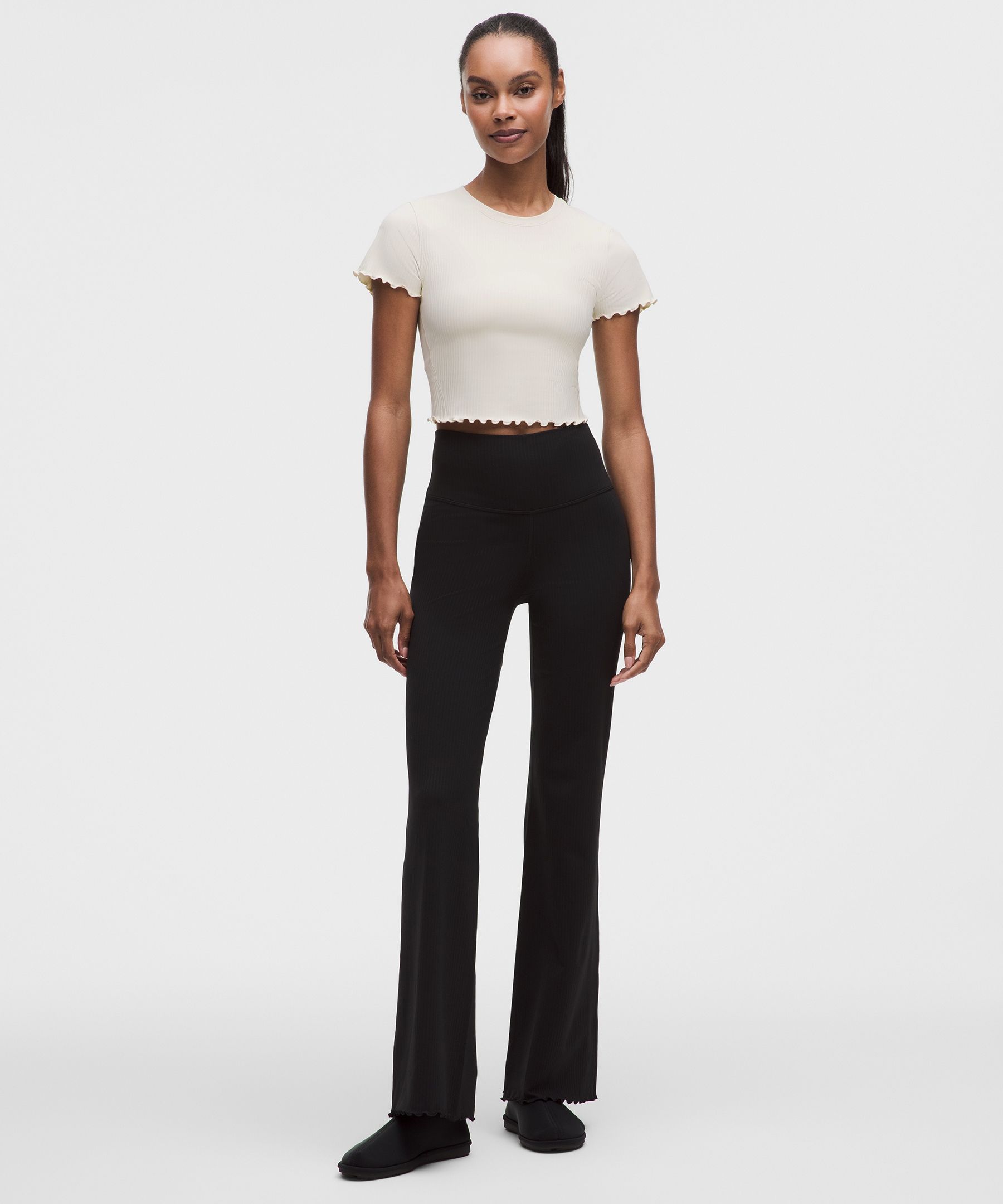 Nulu&trade; Baby-Tee mit gewelltem Saum
