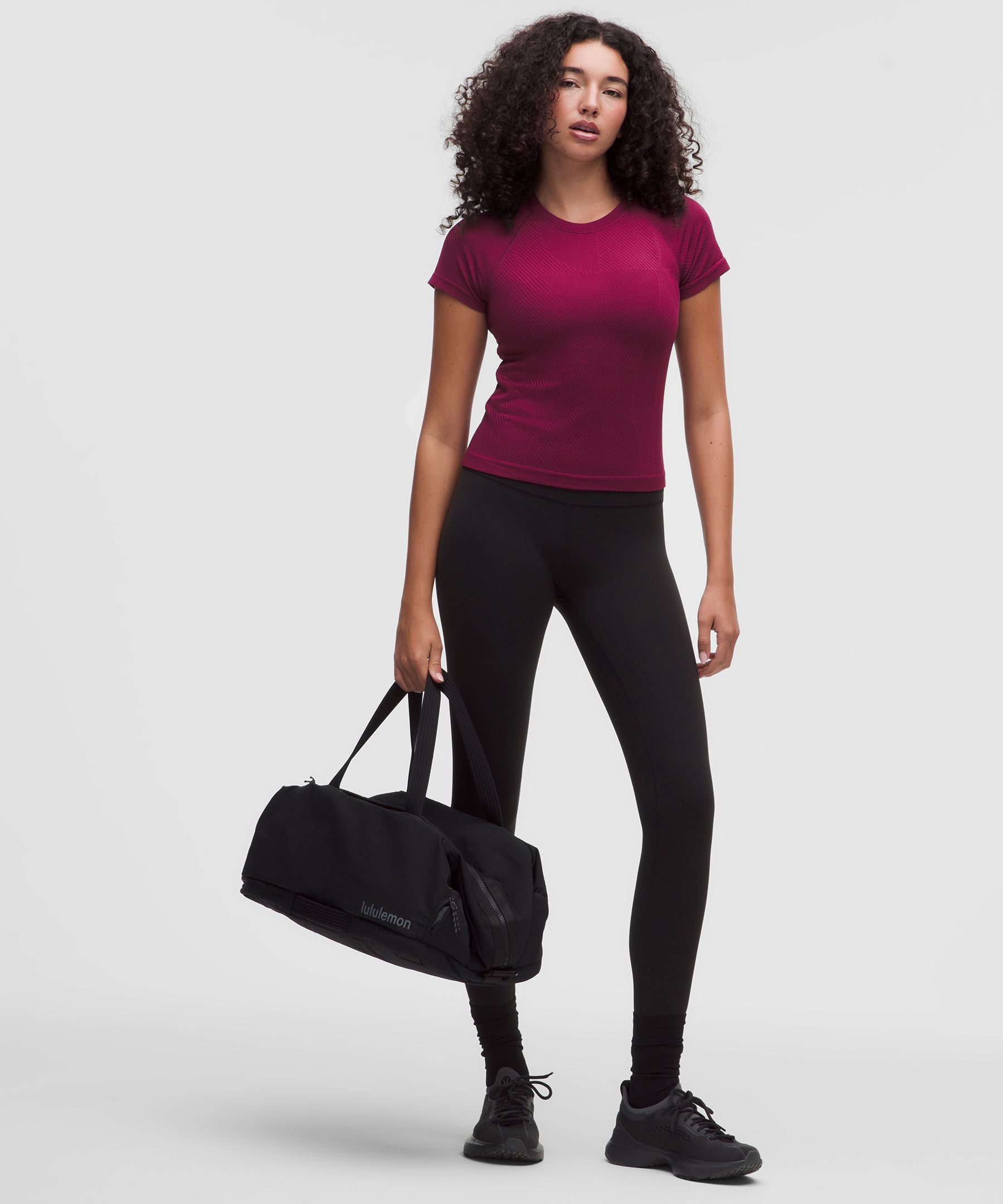 Swiftly Tech Short-Sleeve Shirt 2.0 *Texture Block