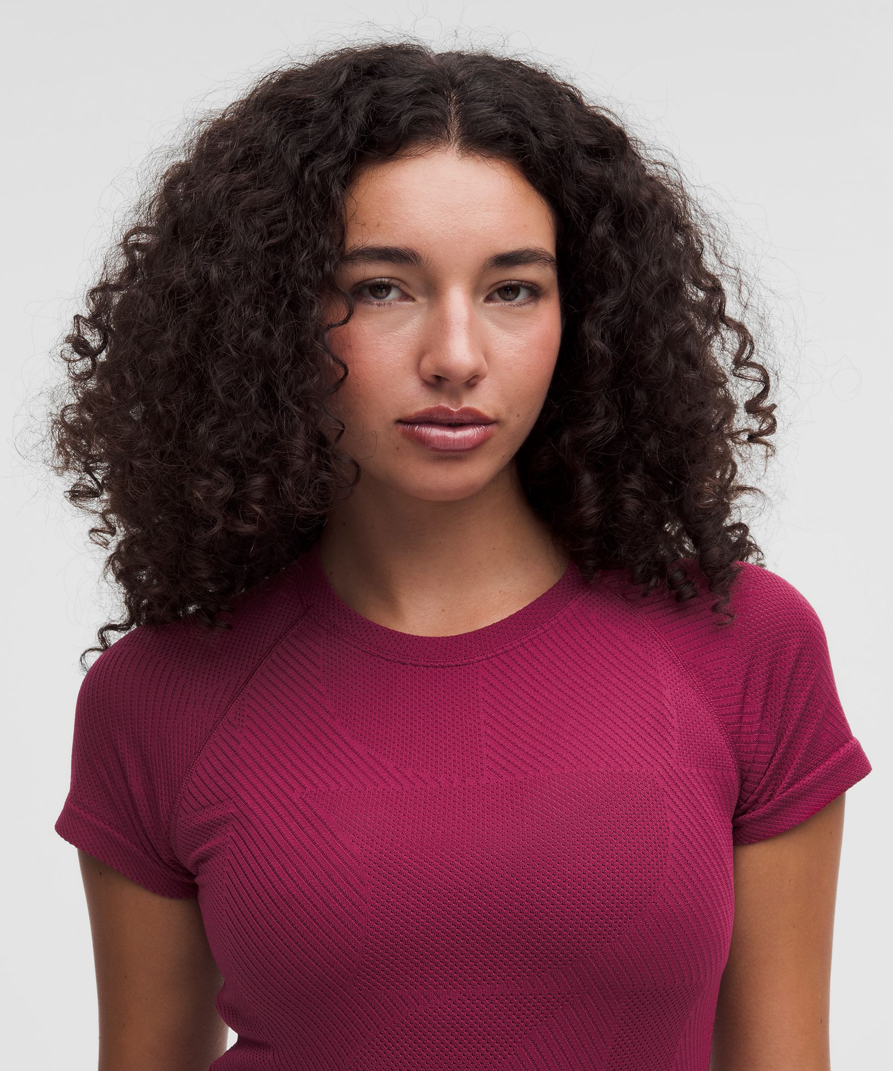 Swiftly Tech Short-Sleeve Shirt 2.0 *Texture Block