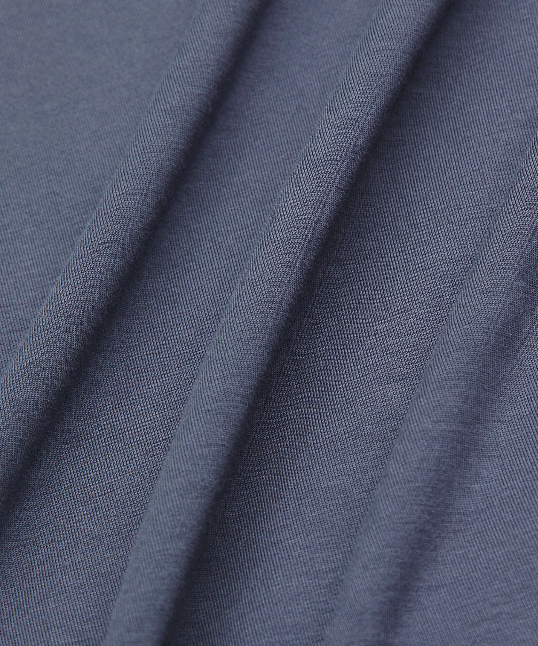 SilkyAppeal Hip-Length Long-Sleeve Shirt