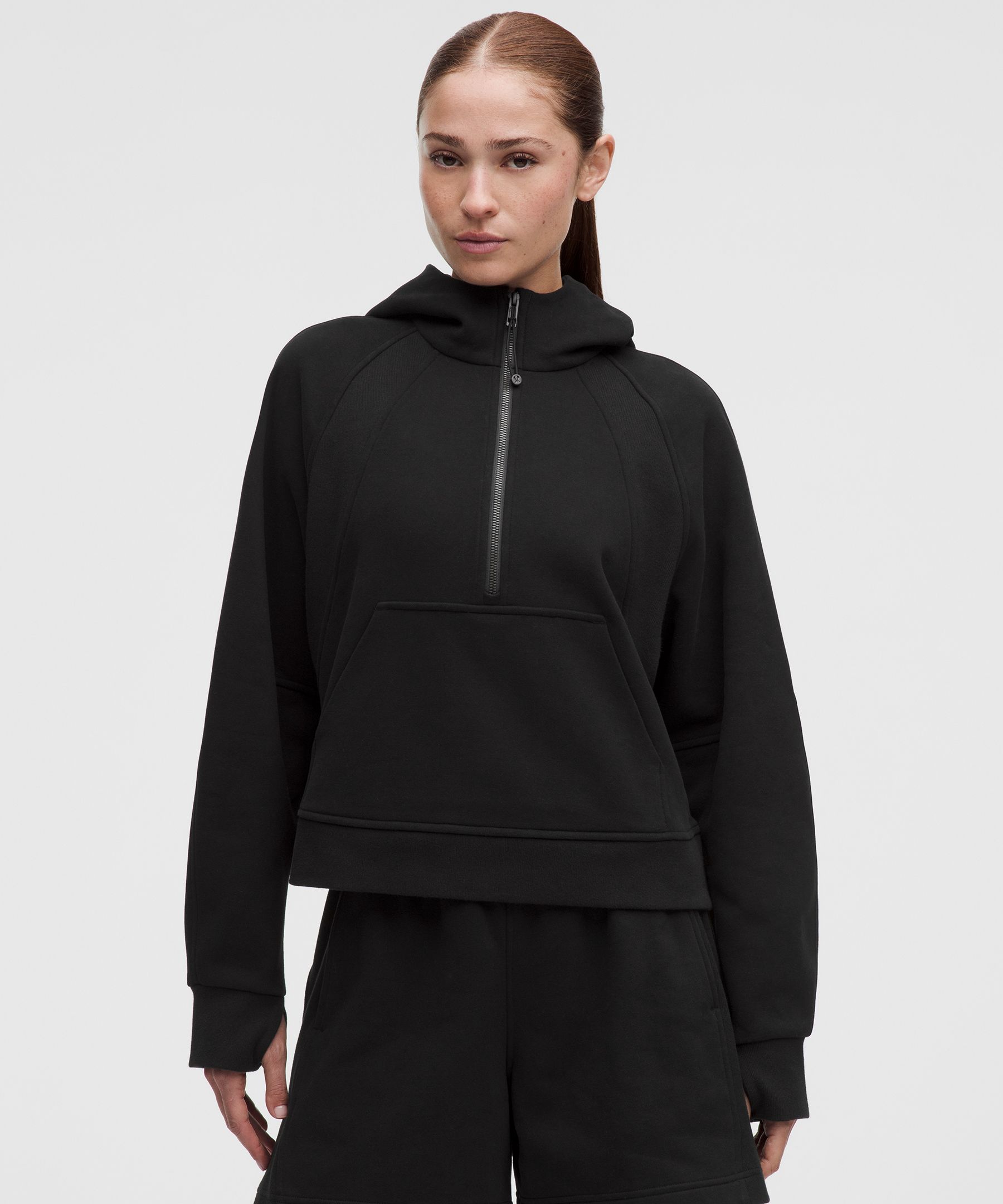 Sudadera Scuba Evolve con cuello funnel y medio cierre