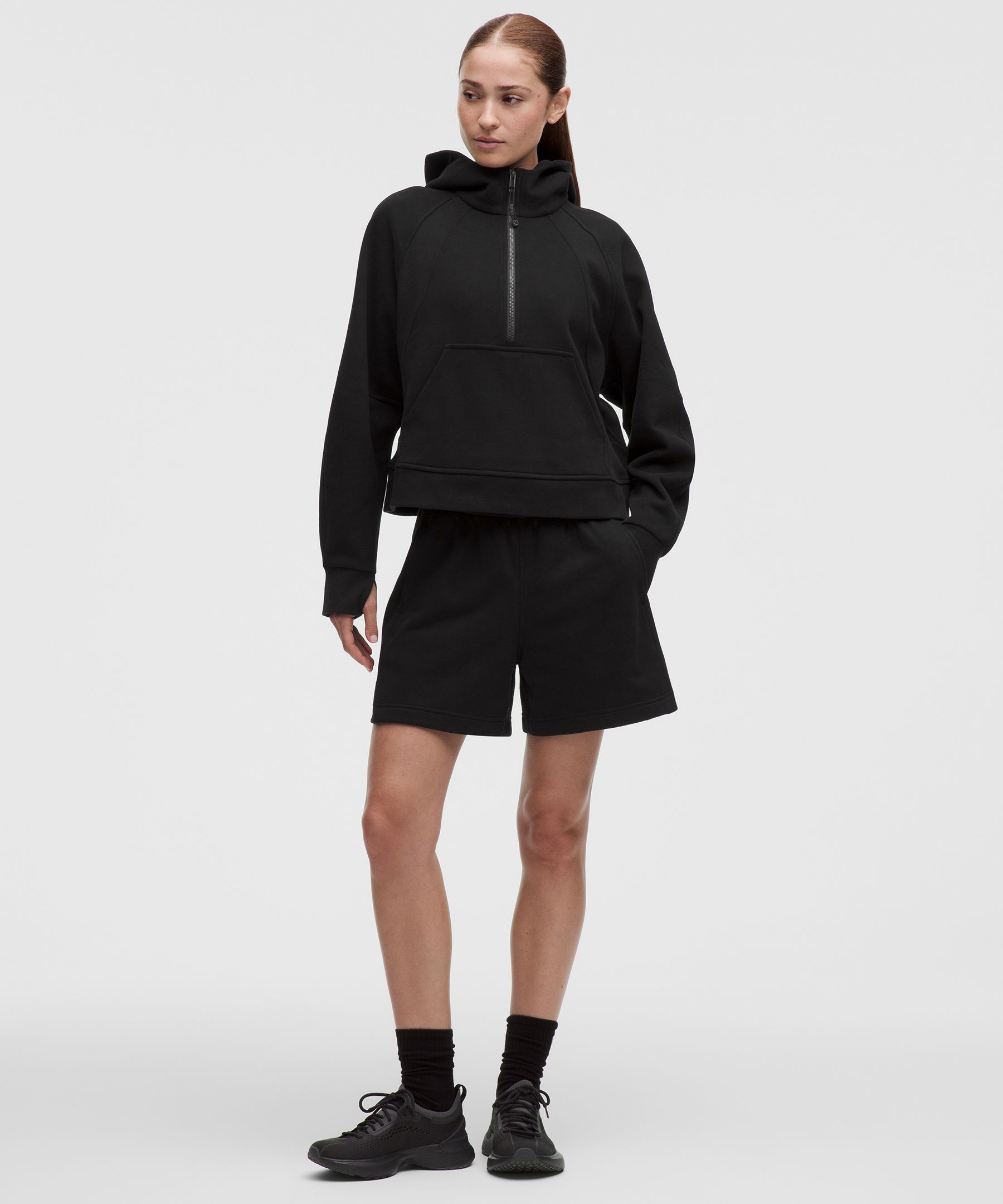 Sudadera Scuba Evolve con cuello funnel y medio cierre