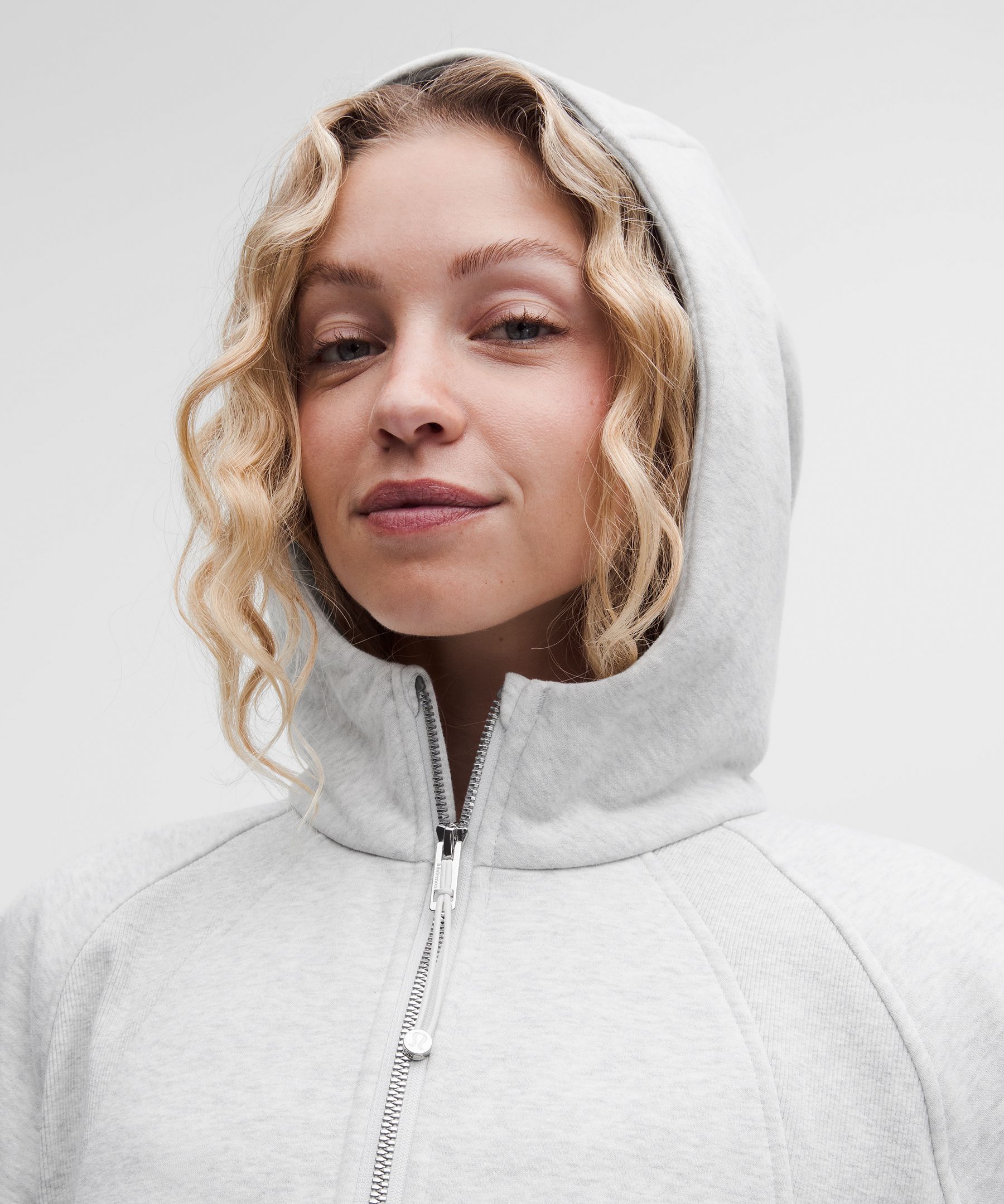 Sudadera Scuba Evolve con capucha y media cremallera