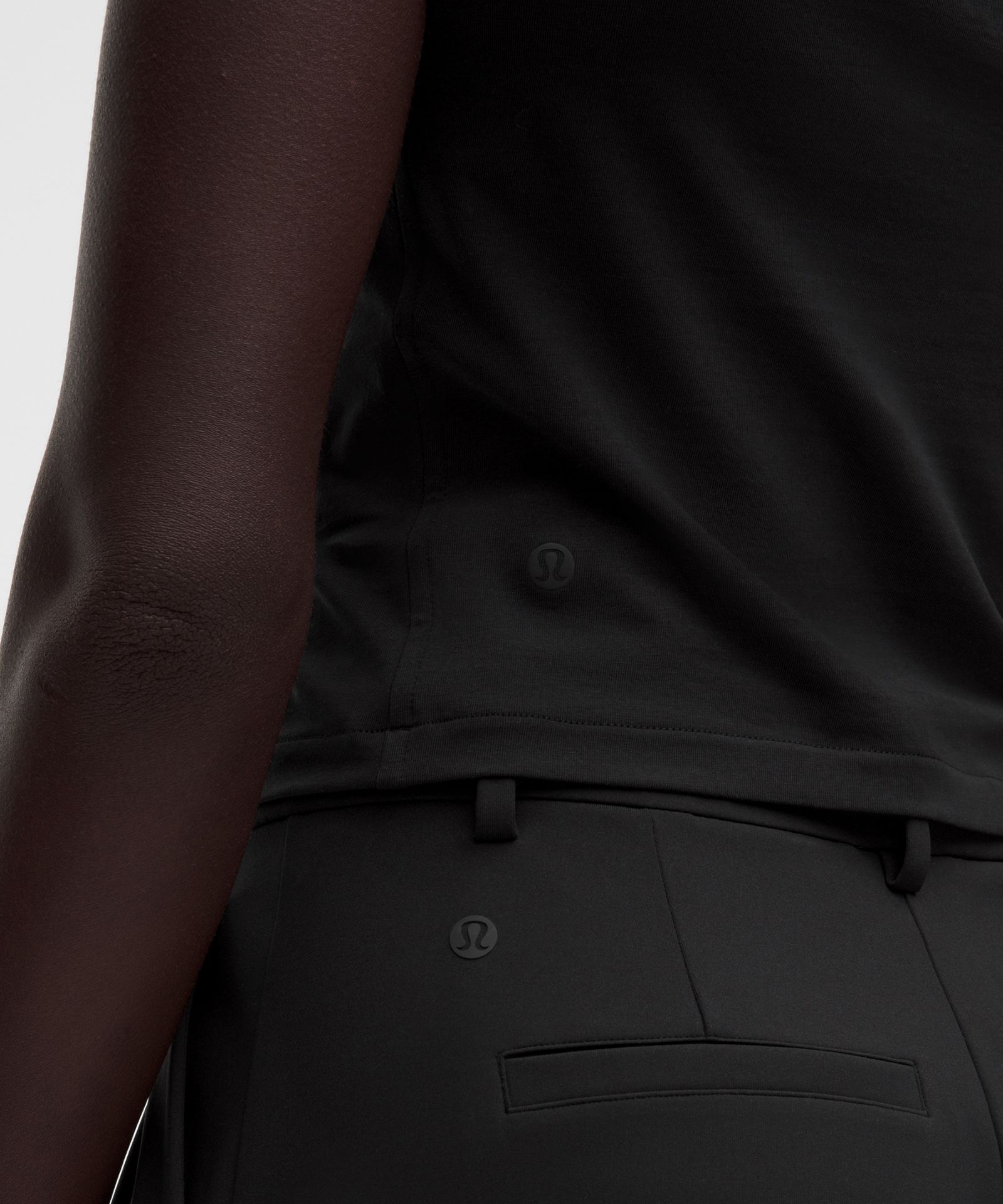 Женские футболки Lululemon Little Jersey Tee — фото 5