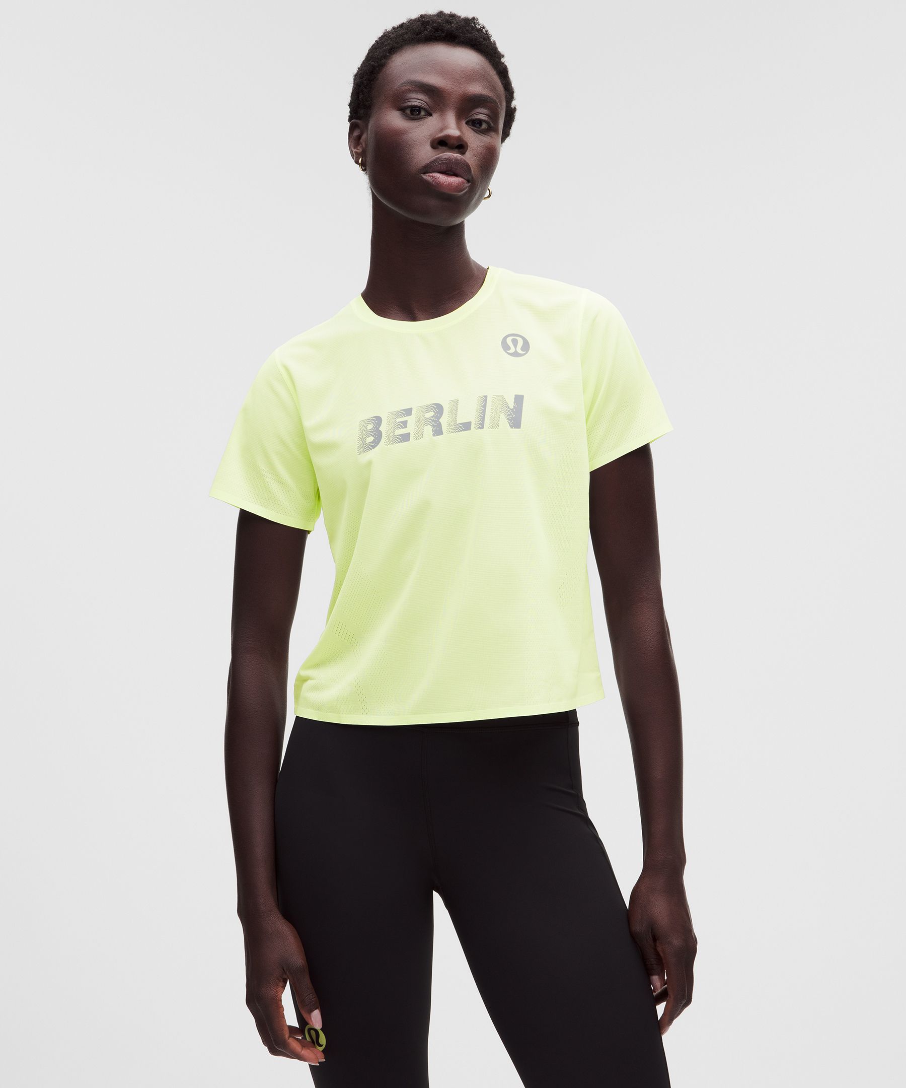 Women's Fast and Free Short-Sleeve Shirt *Berlin '26