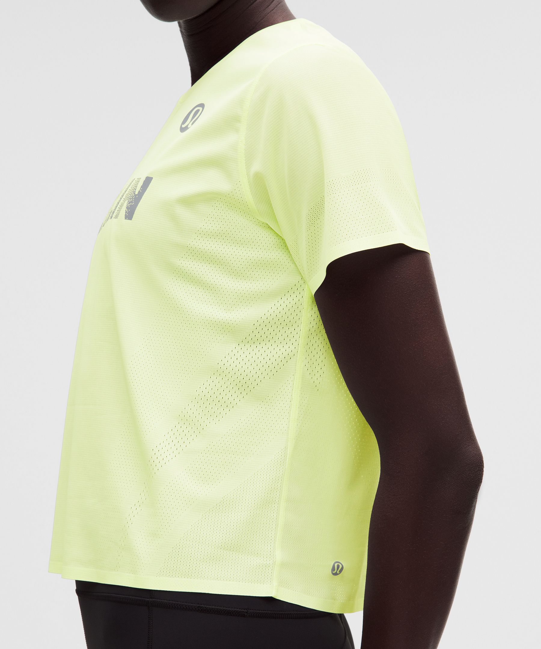 Women's Fast and Free Short-Sleeve Shirt *Berlin '26