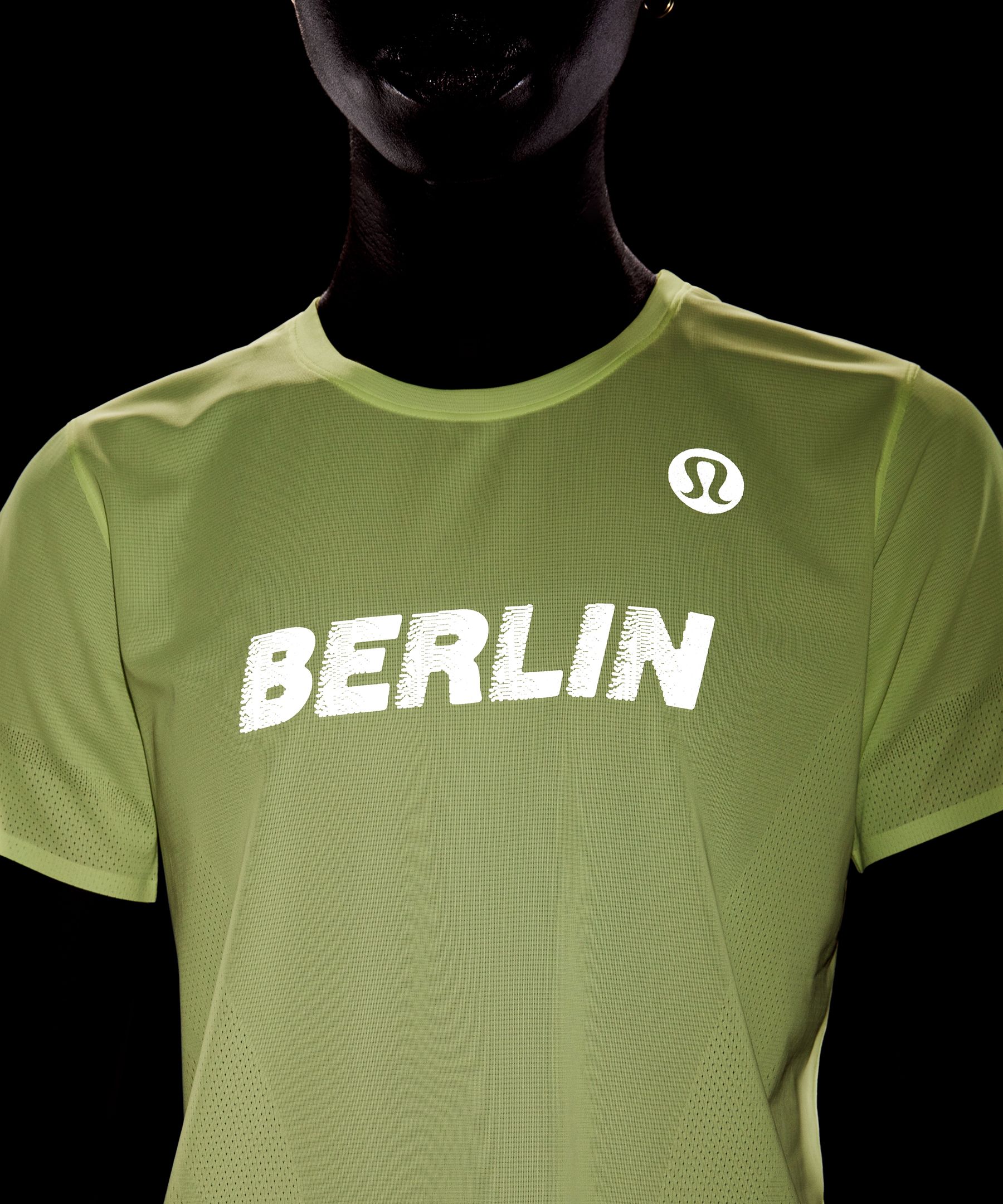 Women's Fast and Free Short-Sleeve Shirt *Berlin '26