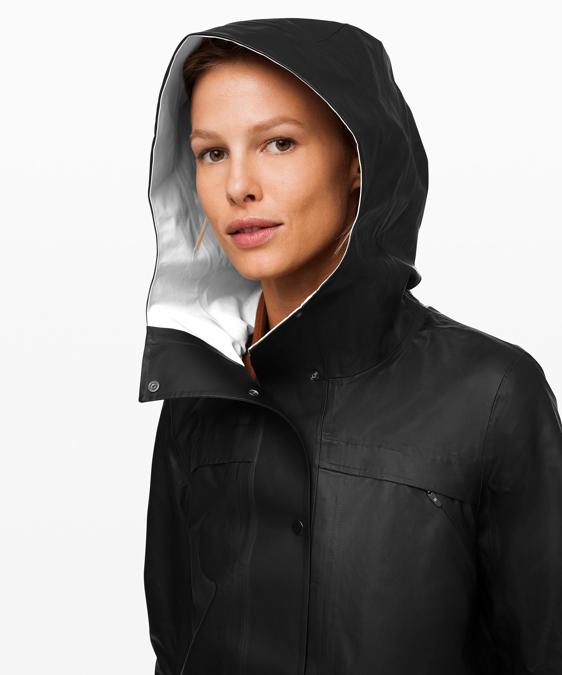 Lululemon into the drizzle 2024 jacket