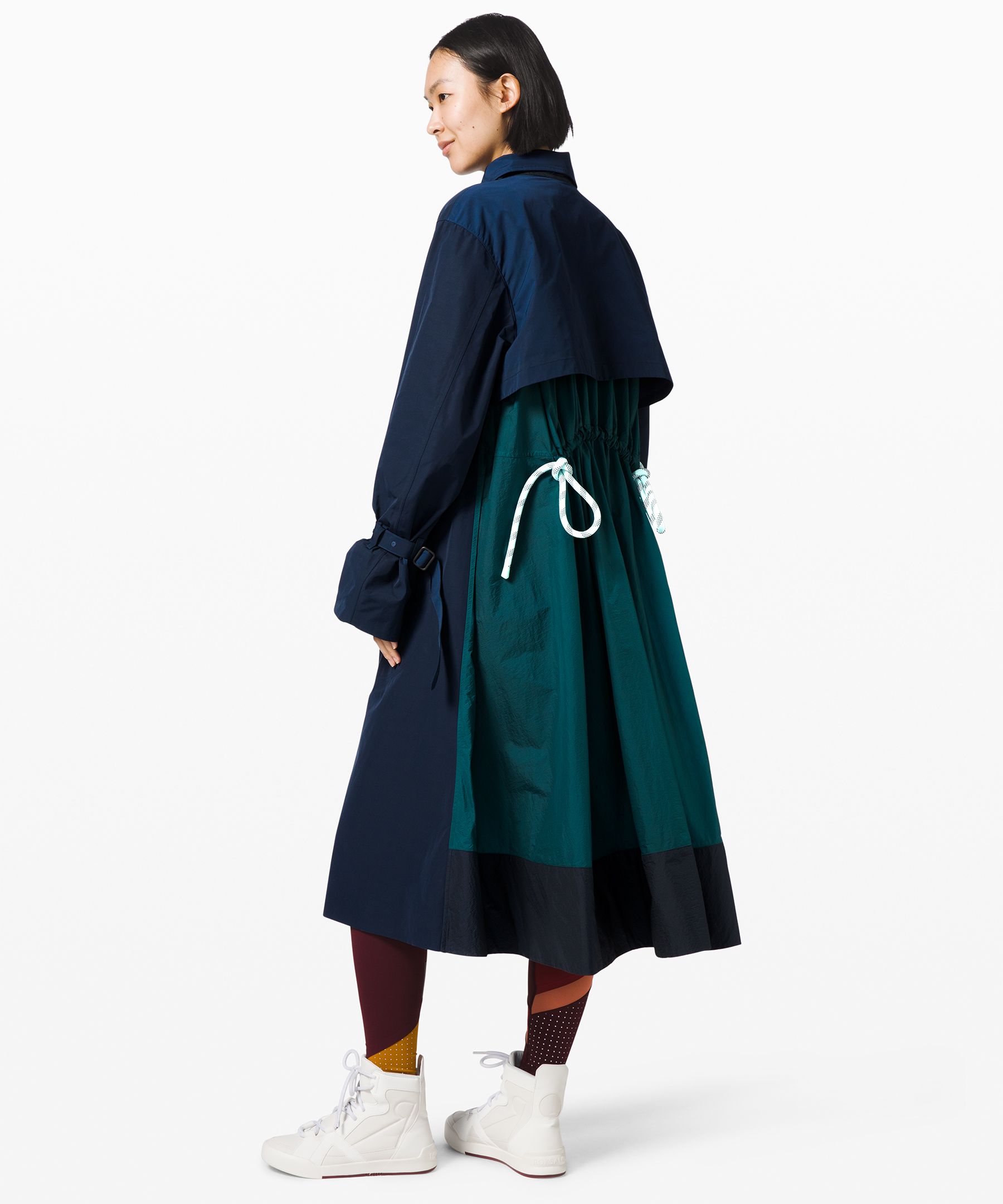 Lululemon Inner Expanse Infinity Coat *lululemon x Roksanda - Black / True  Navy - lulu fanatics