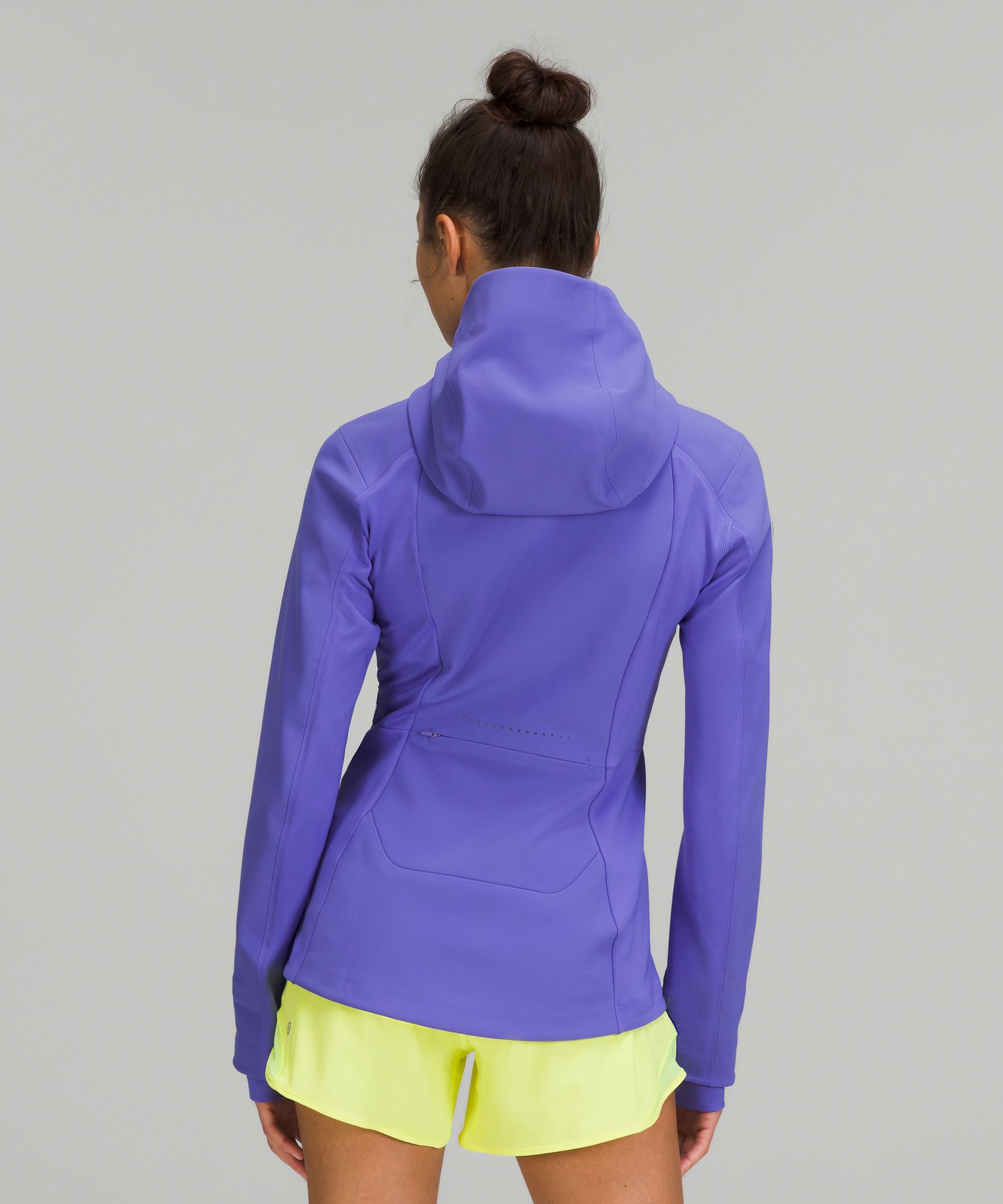 Lululemon Cross Chill Jacket  Jackets, Sleek jacket, Jackets for women