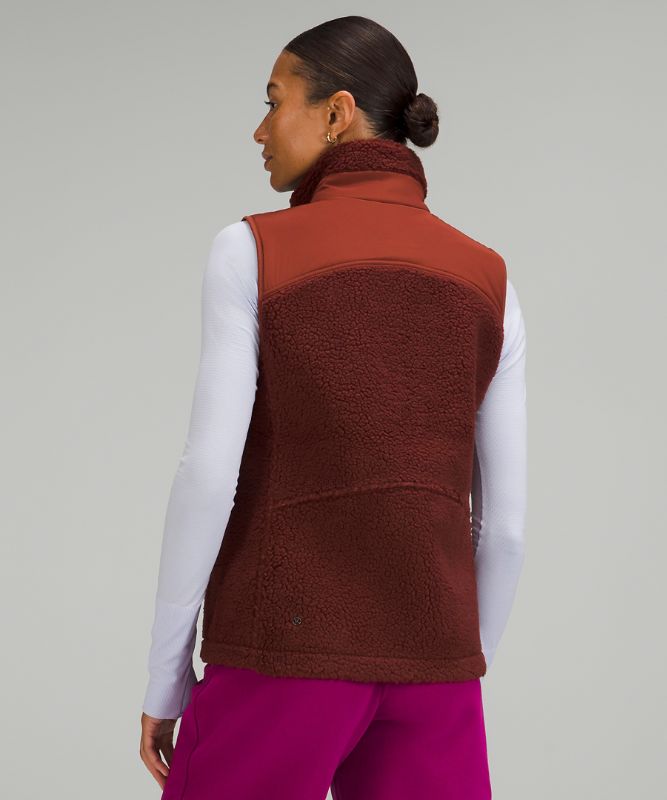Texturierte Fleece-Weste mit durchgehendem Reißverschluss *Nur online erhältlich