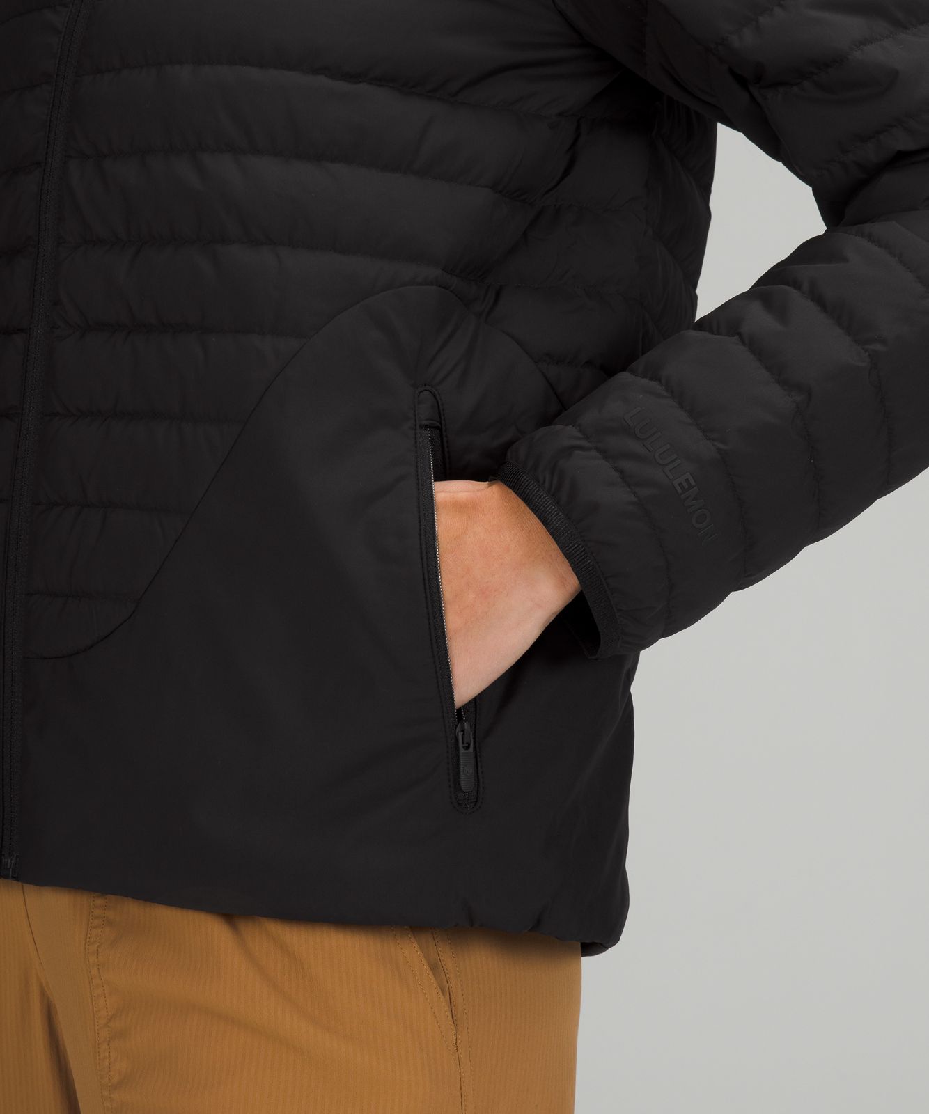 라이트웨이트 릴랙스 핏 다운 재킷