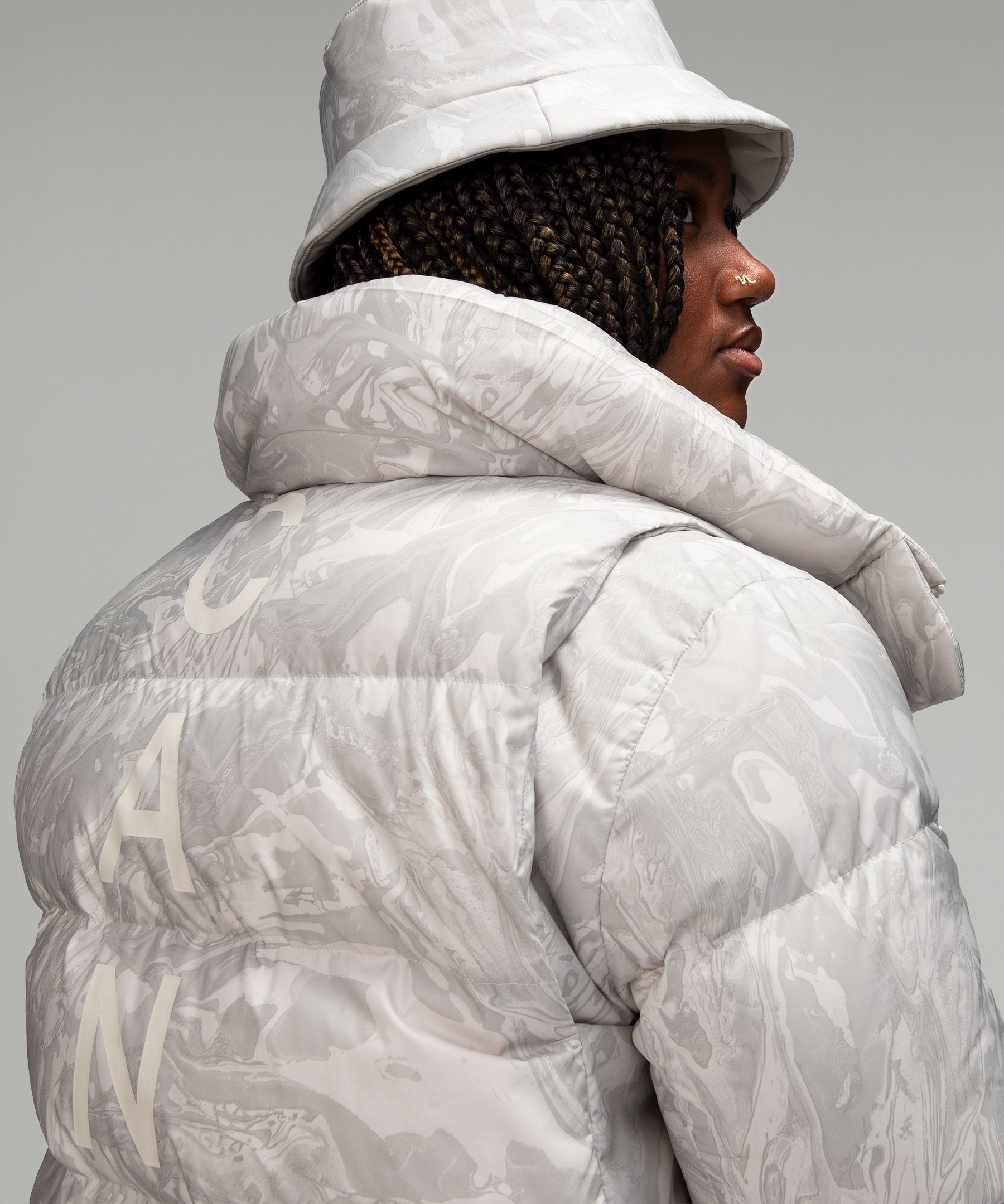 Lululemon Team Canada 22 Women's Down Jacket *COC Logo 136675523