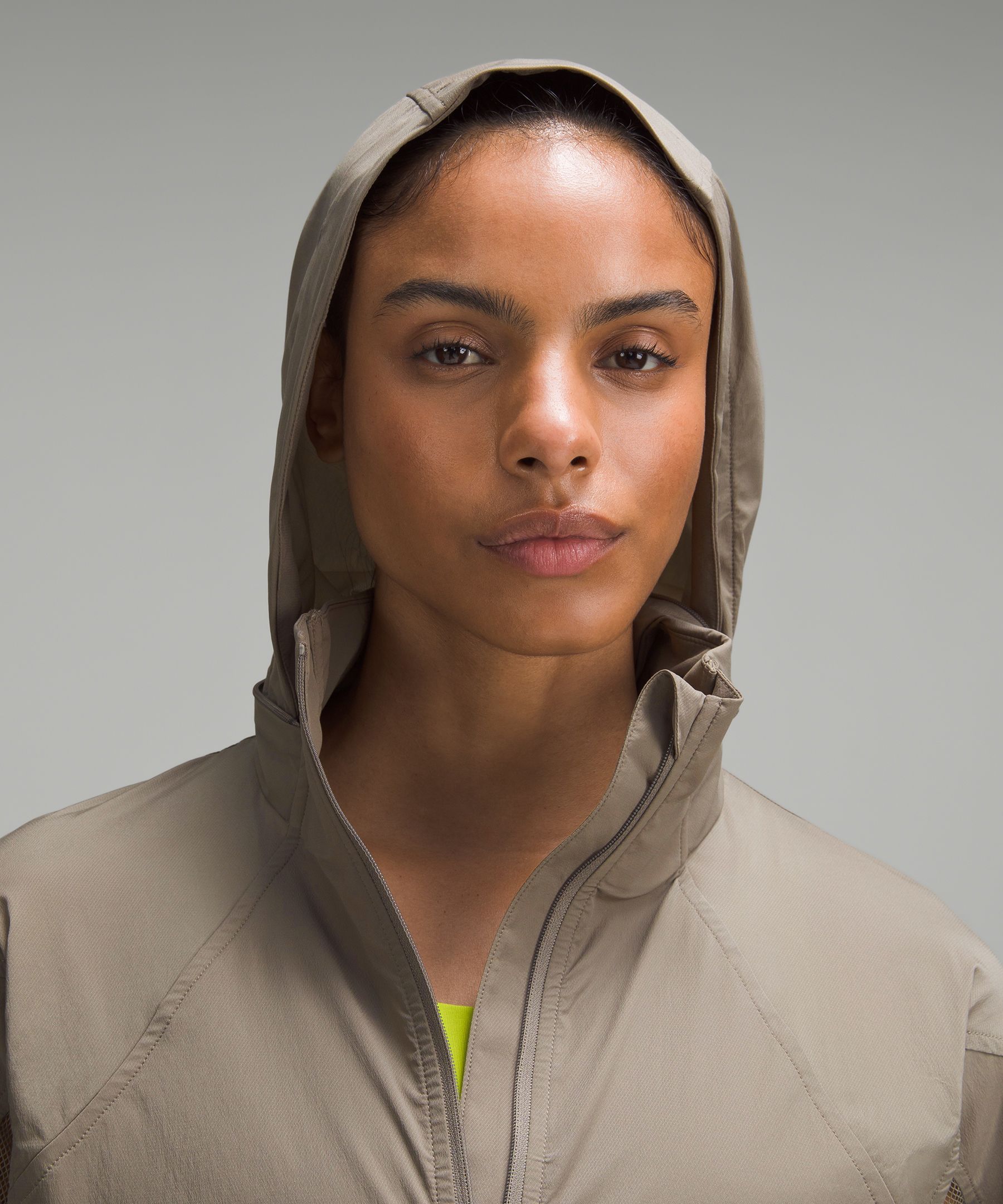 Classic-Fit Ventilated Running Jacket