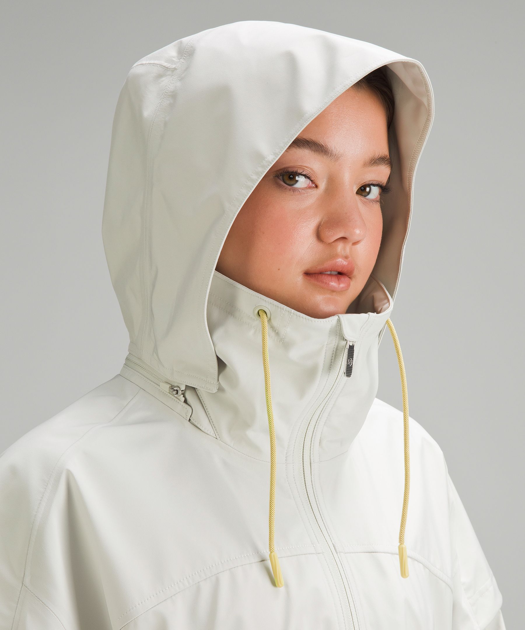 Lululemon white discount rain jacket