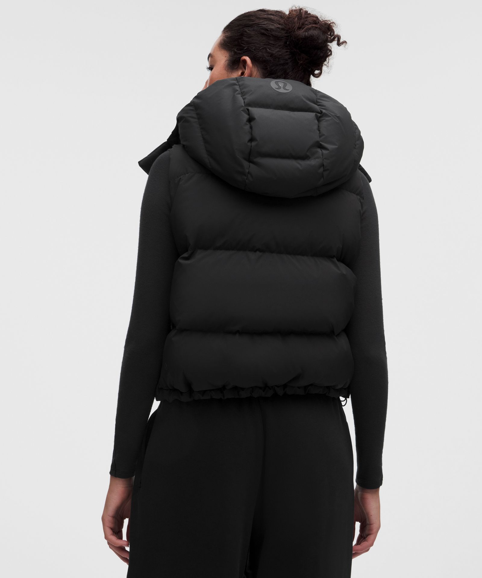Женский укороченный пуховый жилет Lululemon Wunder Puff — фото 3