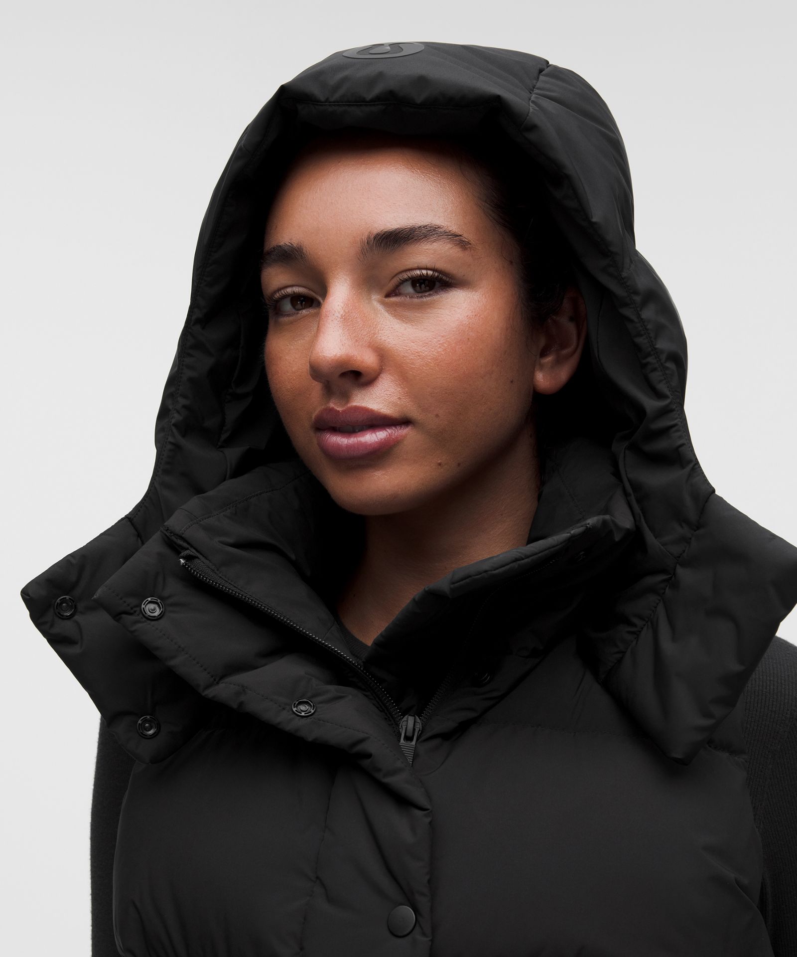 Женский укороченный пуховый жилет Lululemon Wunder Puff — фото 4