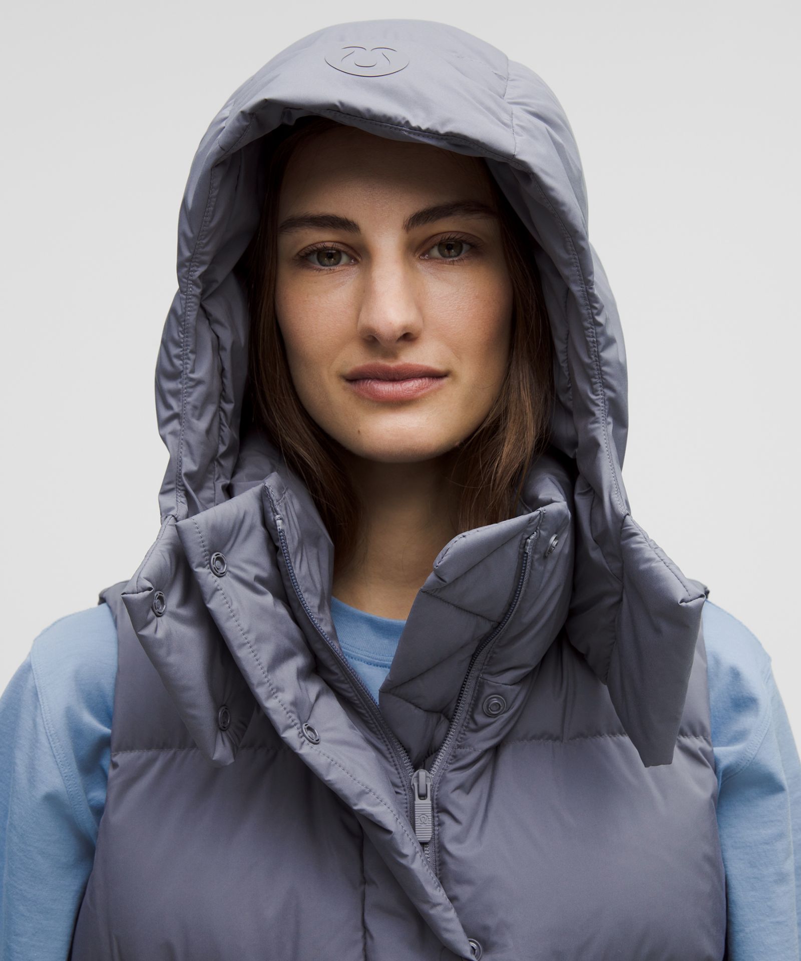 Женский пуховый жилет Lululemon Wunder Puff 600 укороченный — фото 4